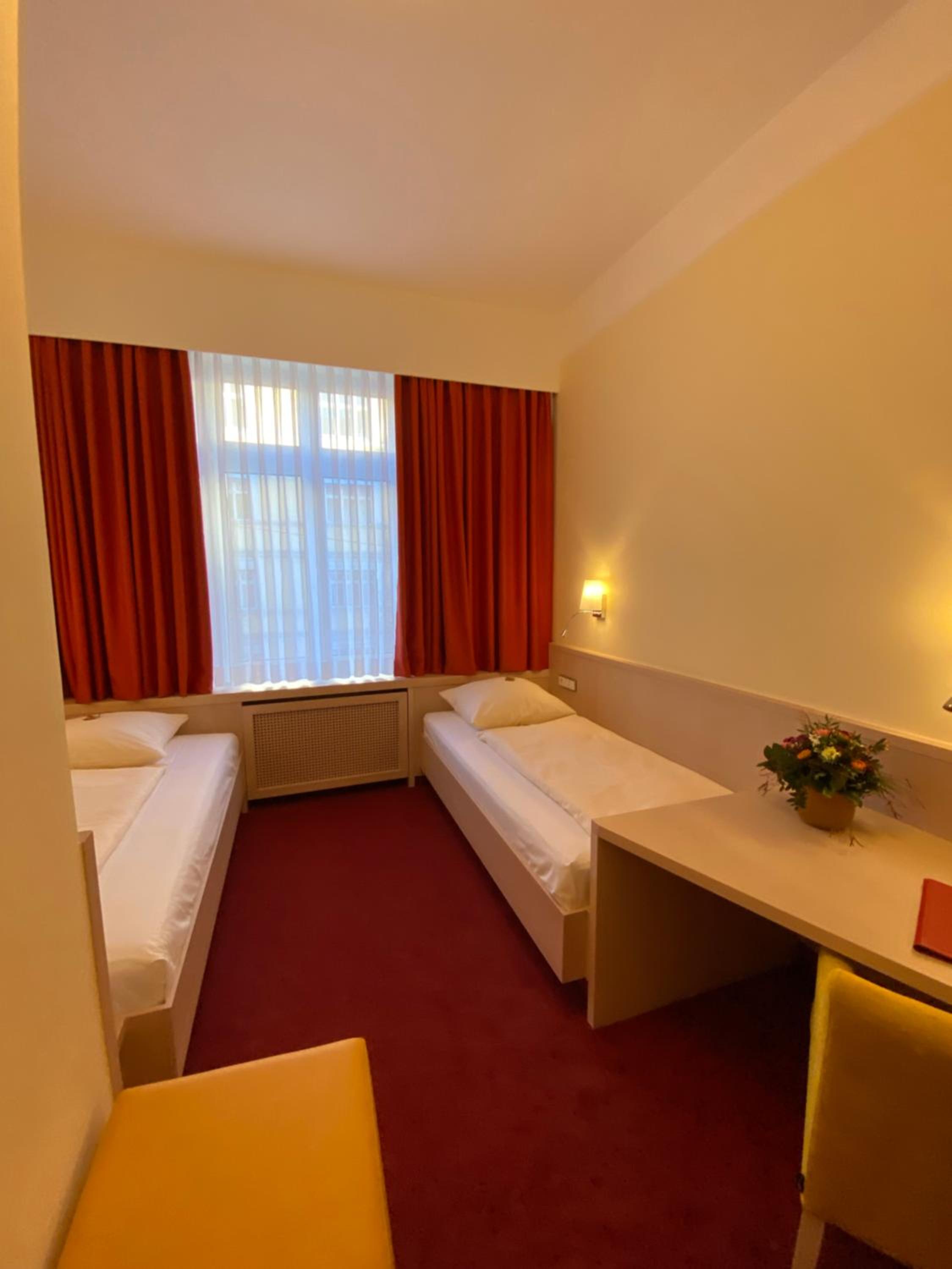 Twin Room photo 3