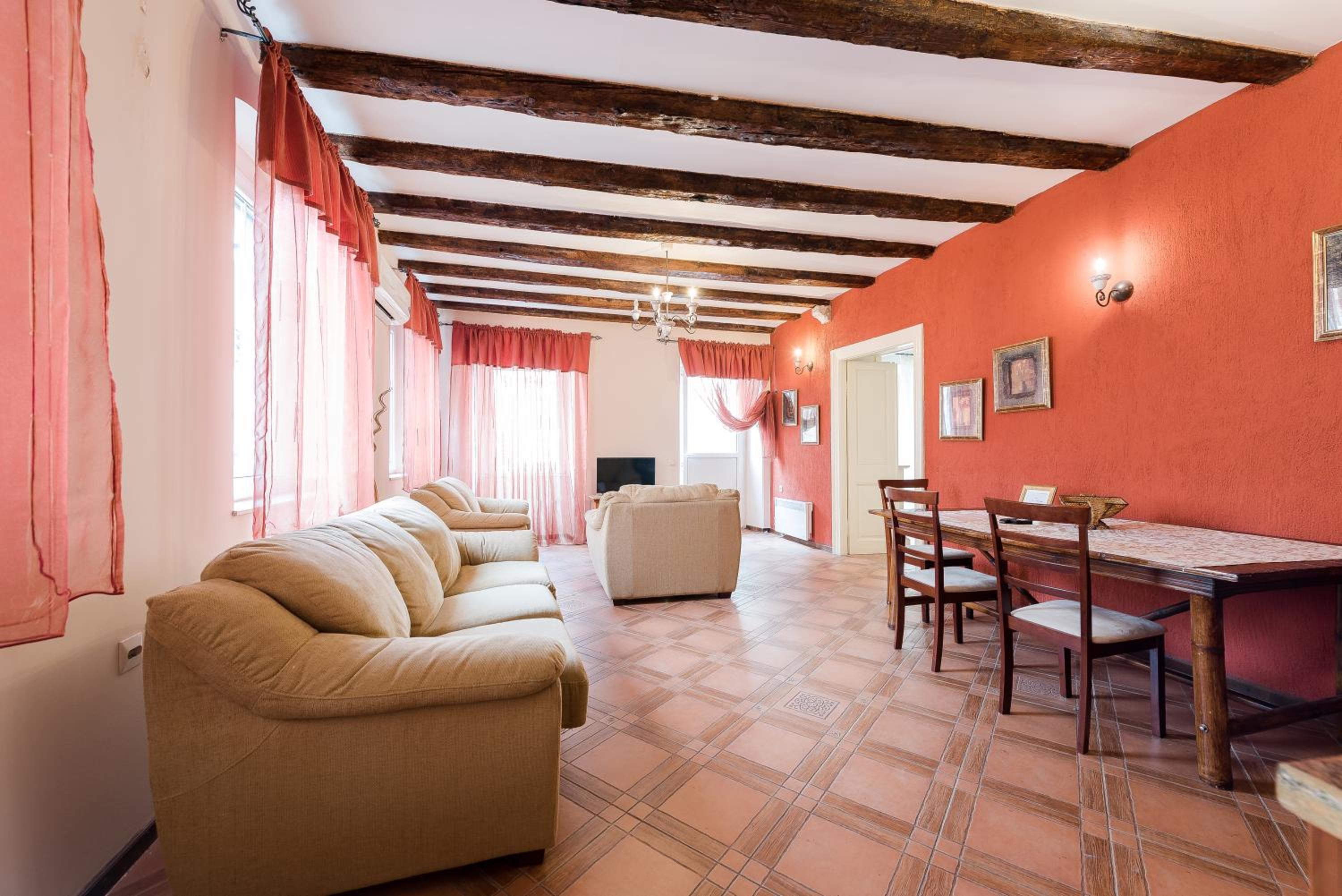 One-Bedroom Apartment with Terrace - Photo 1