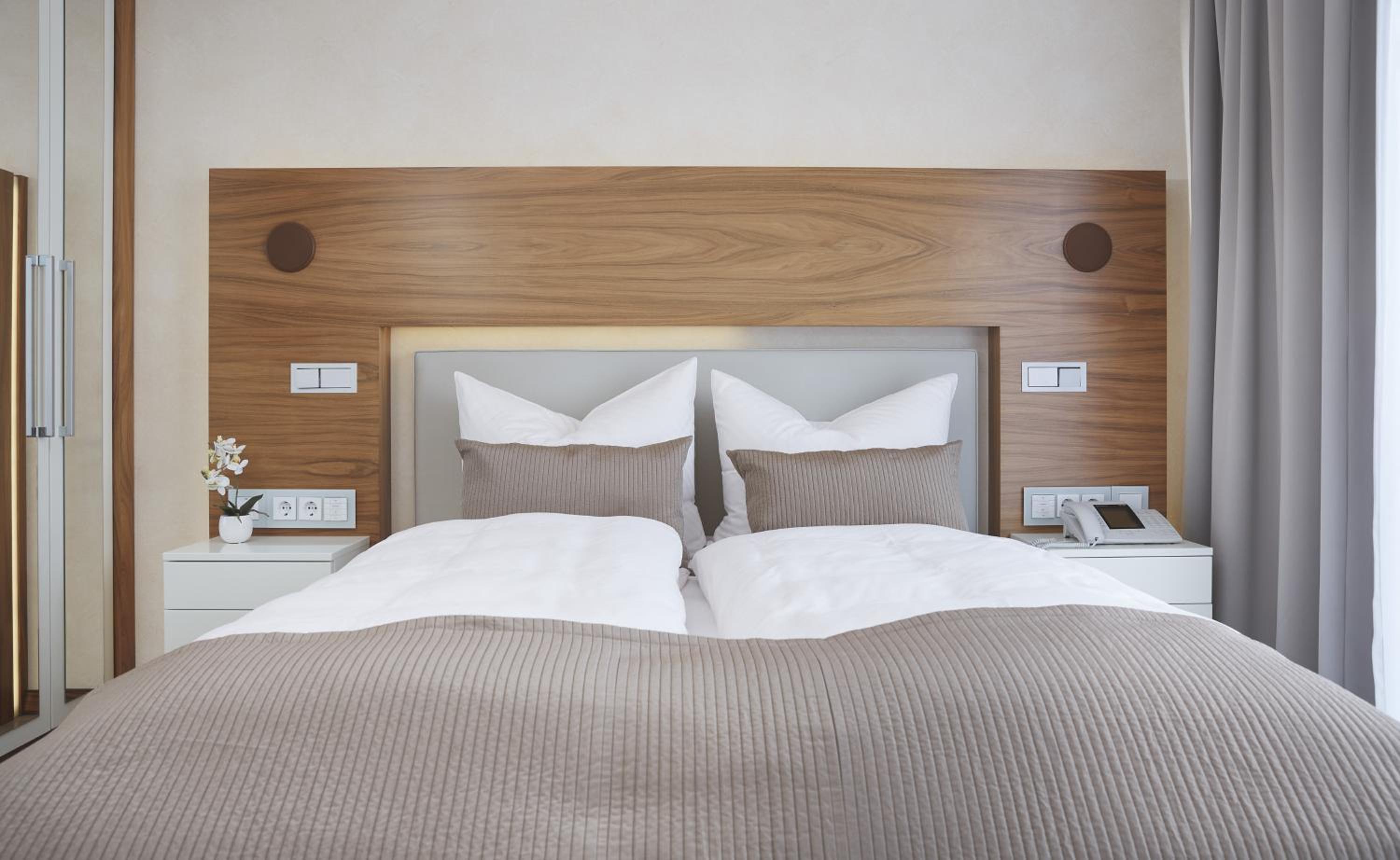 Deluxe Single Room with Balcony