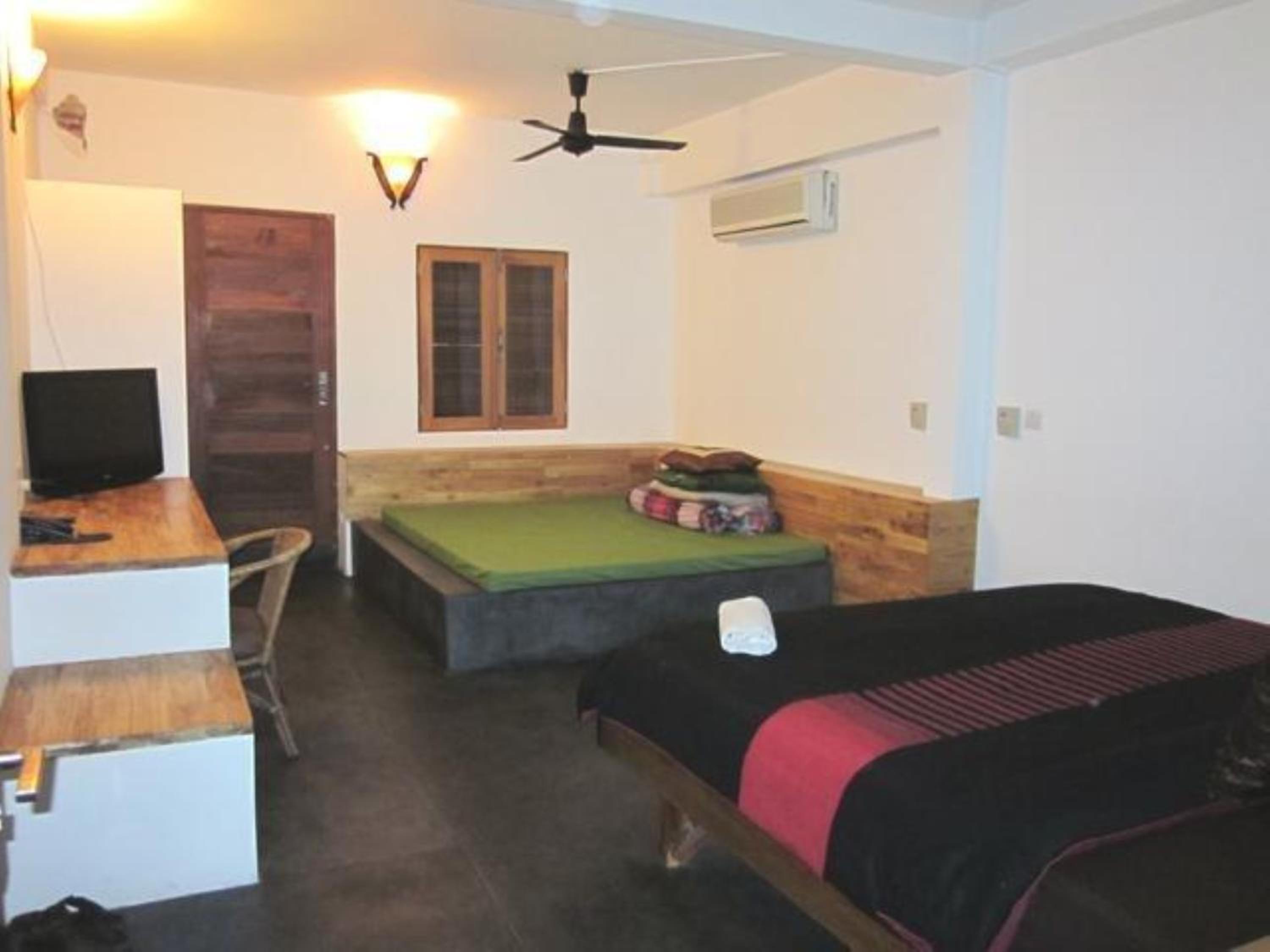 Penthouse Studio photo 2