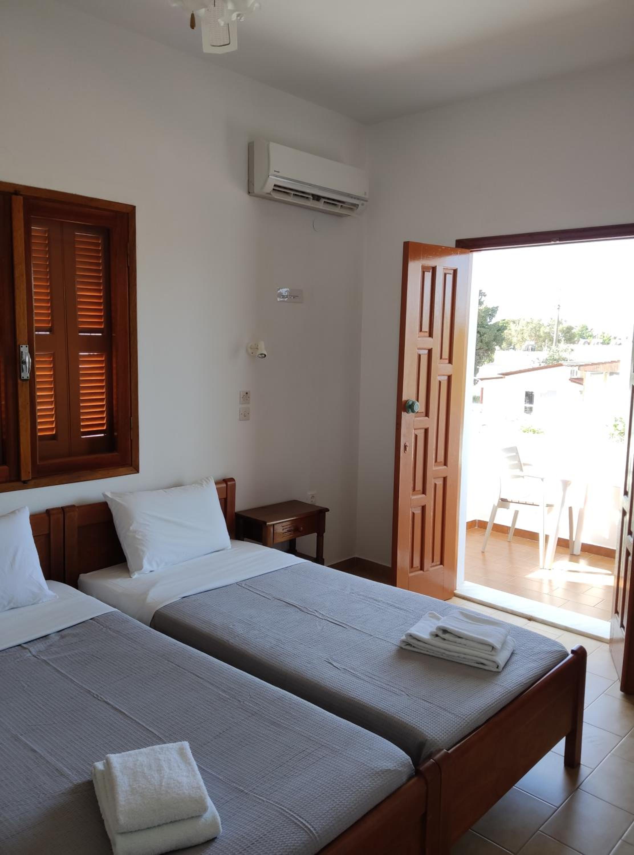 One-Bedroom Apartment with Balcony