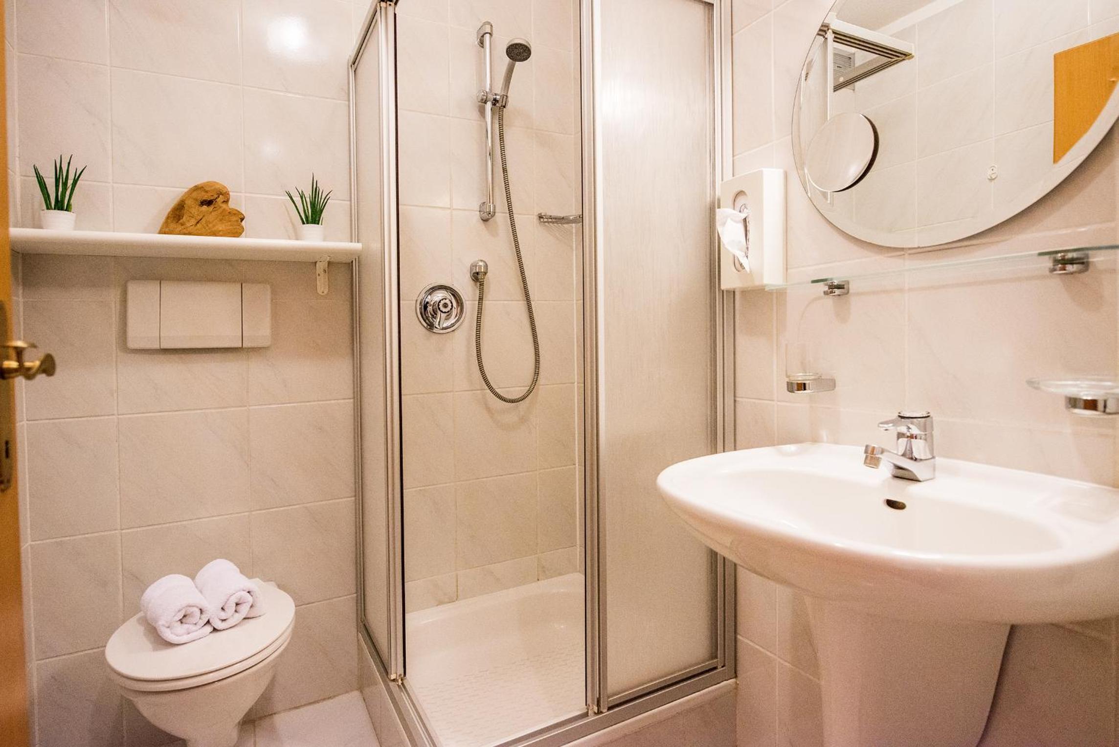 Double Room with Balcony photo 3
