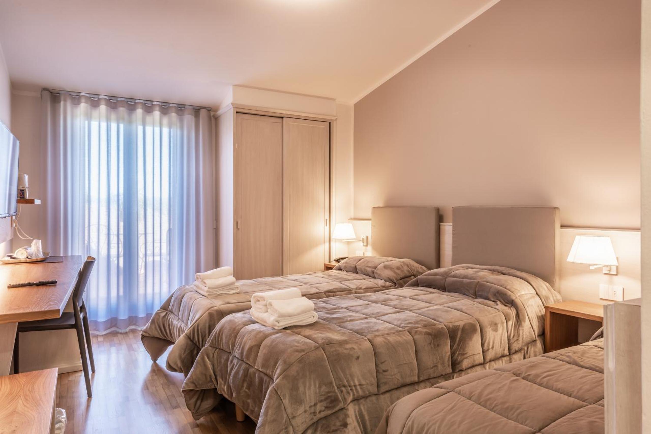 Triple Room - Photo 9