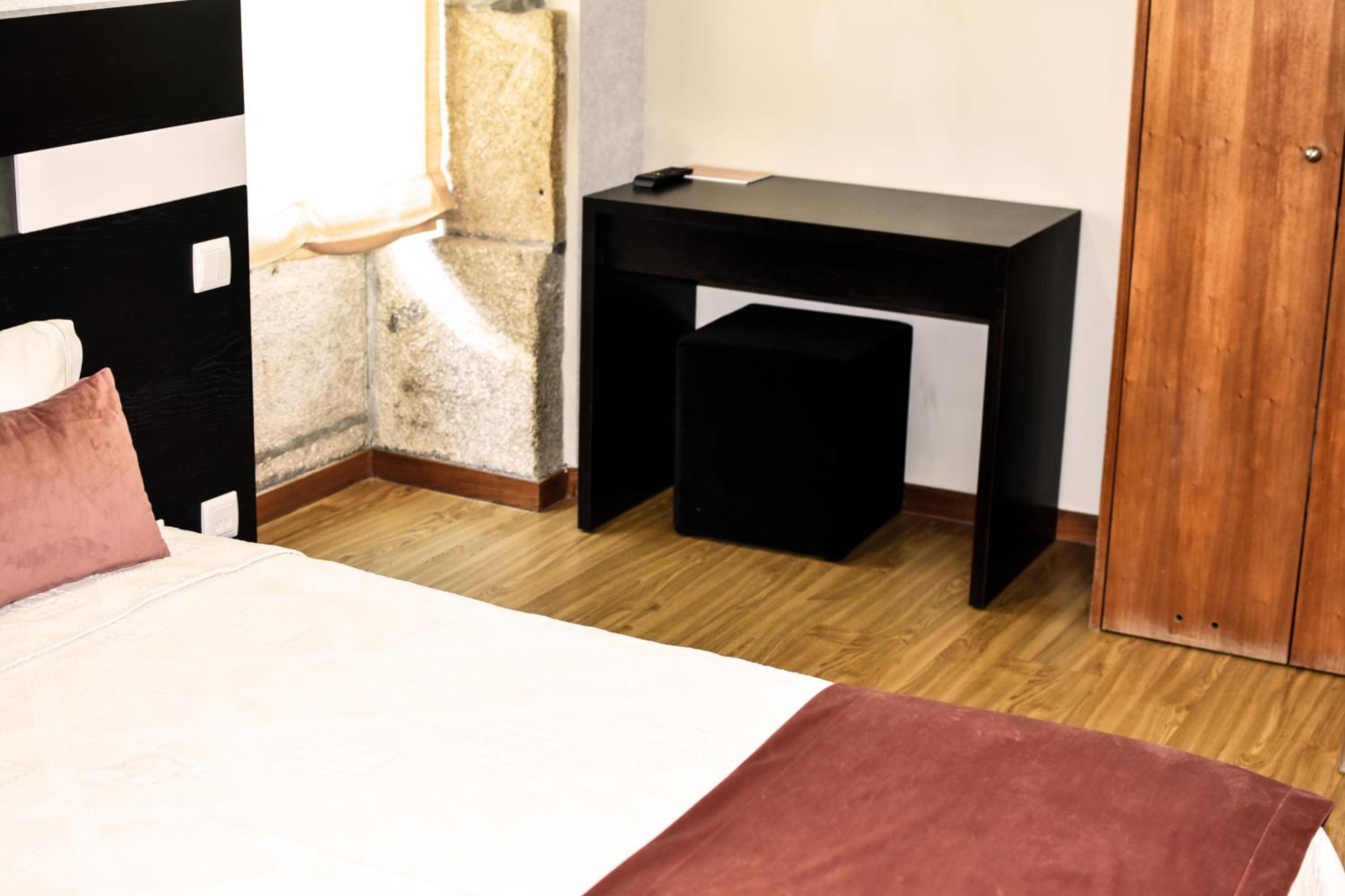 Standard Double Room - Photo 2