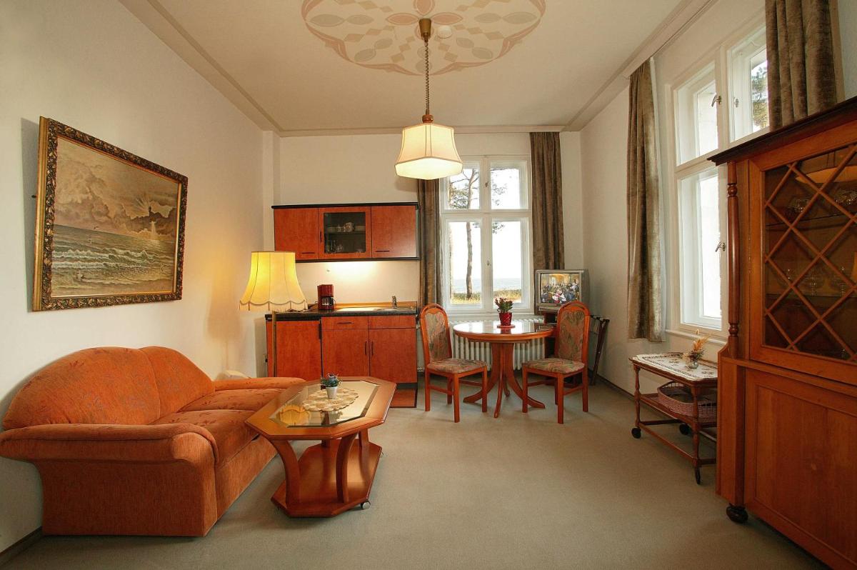 Apartment with Balcony photo 1