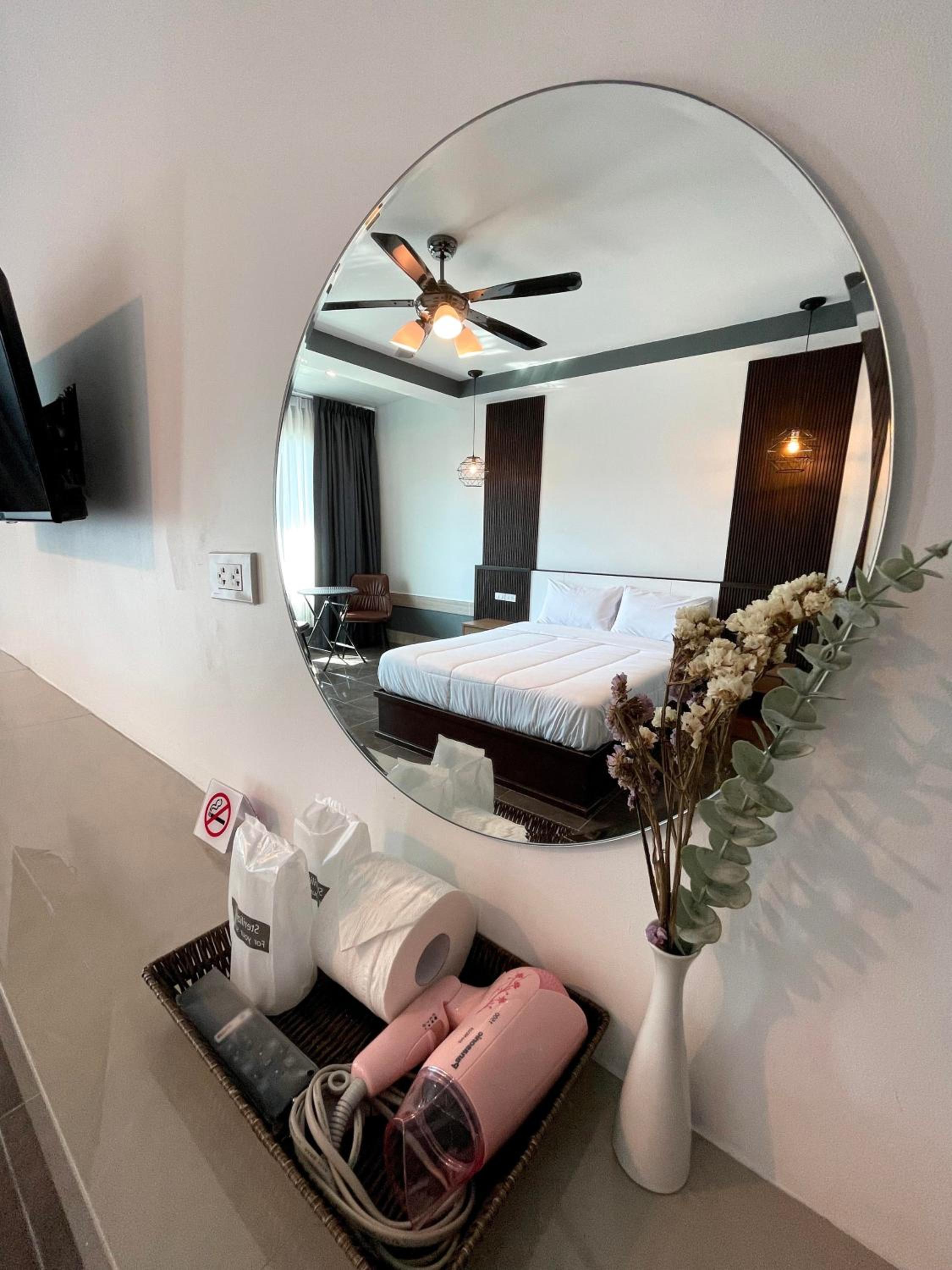 King Room with Mountain View - Photo 4