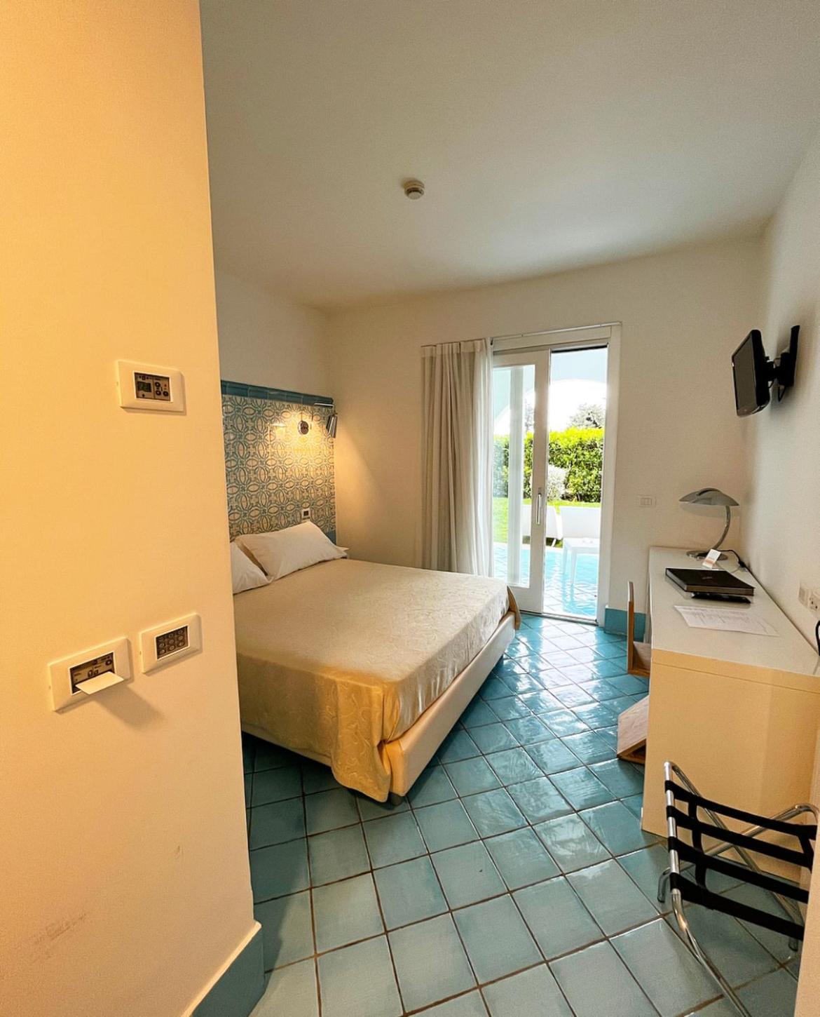 Classic Double Room - Photo 1