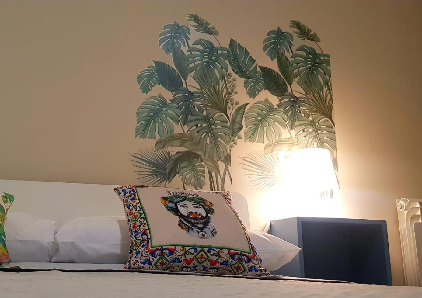 Double Room with Balcony - Photo 6