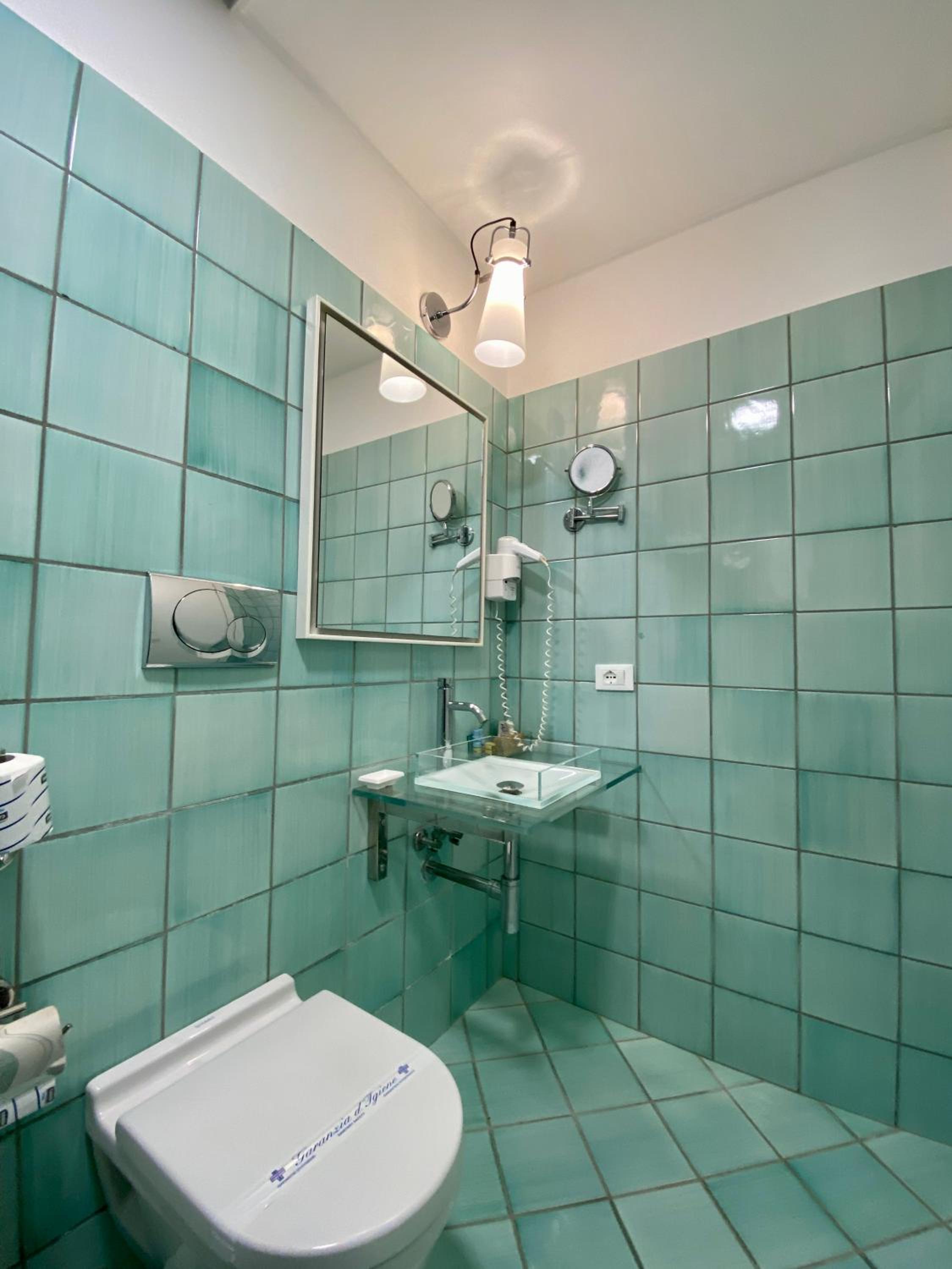 Classic Double Room - Photo 5