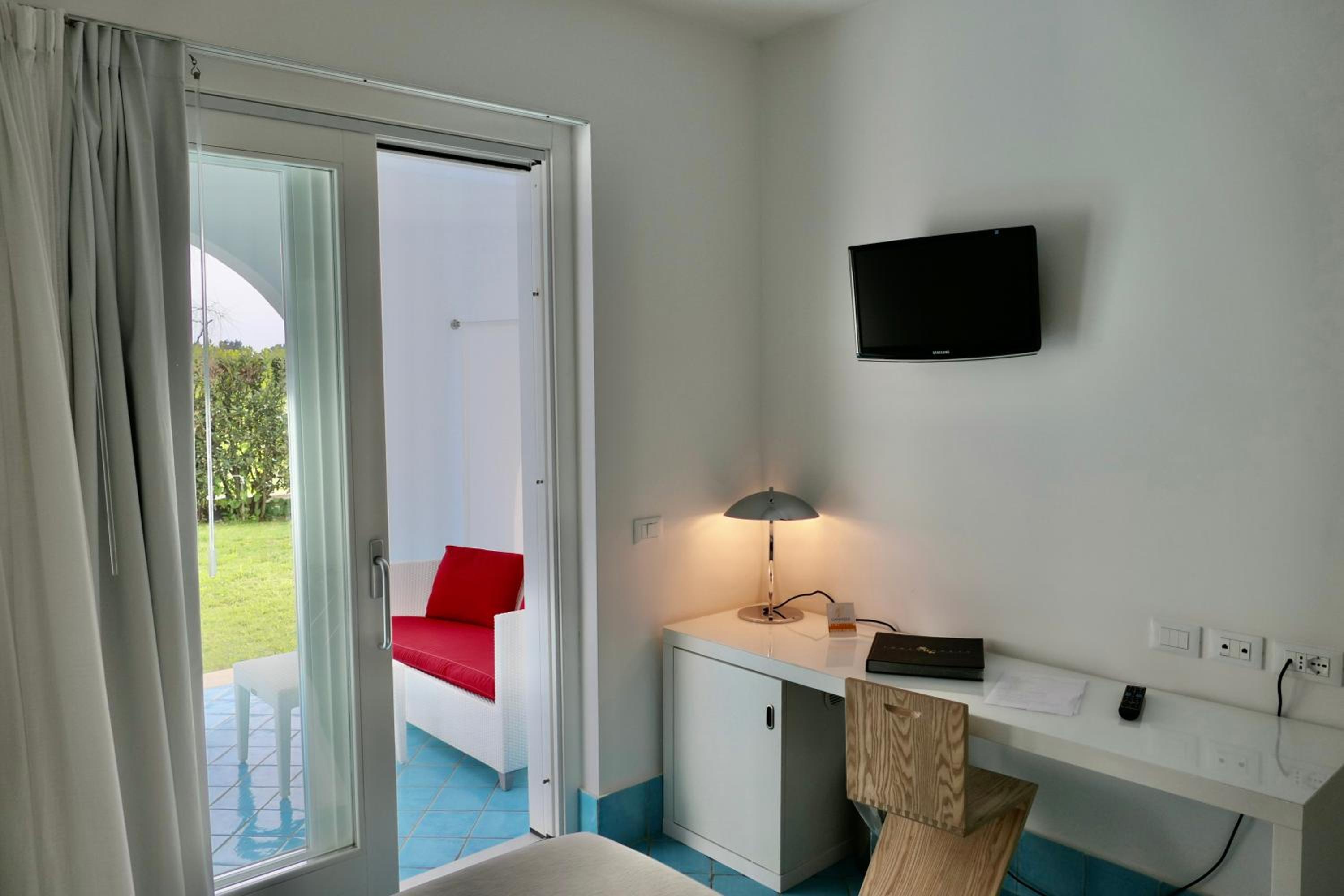 Classic Double Room - Photo 8