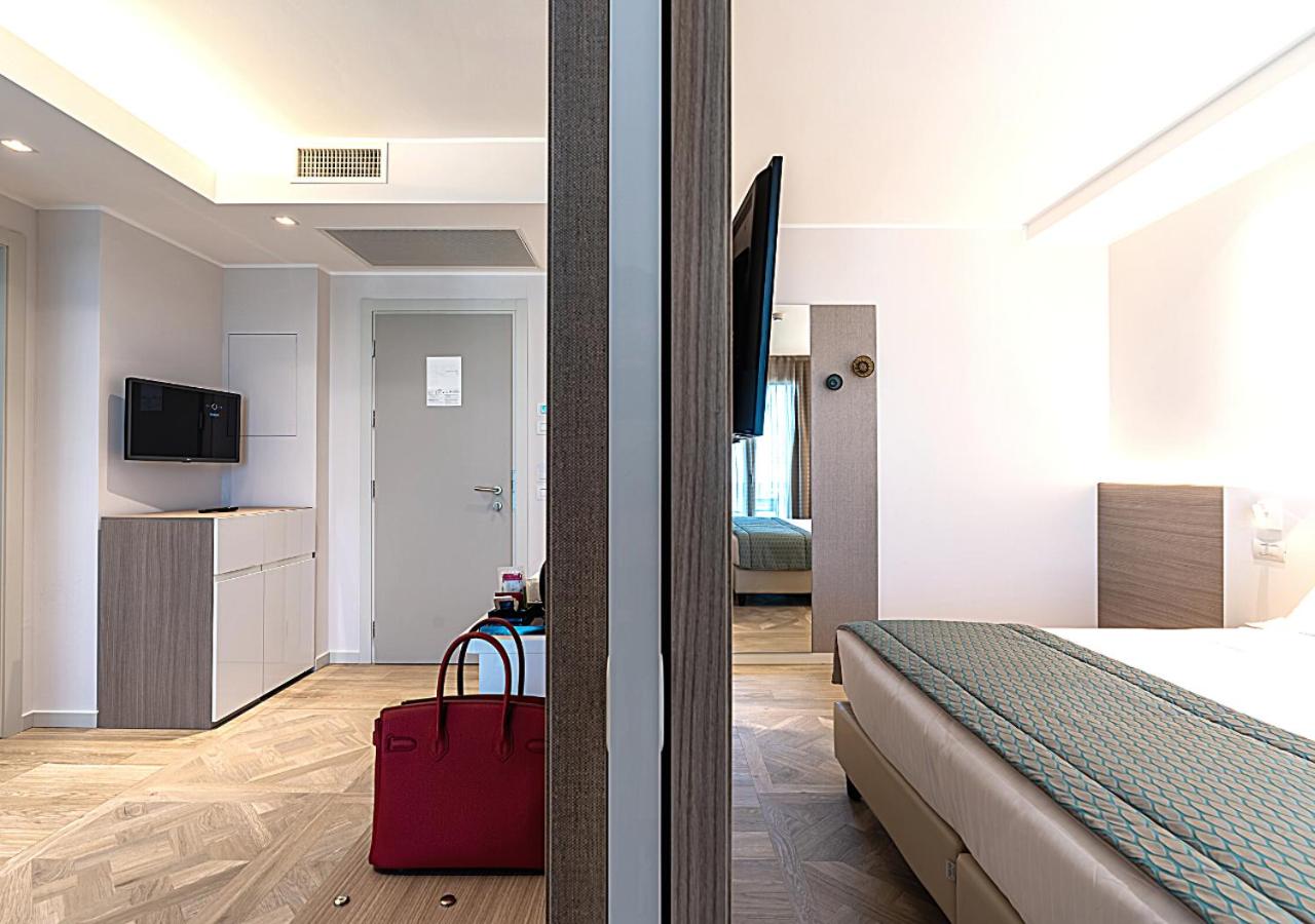 Deluxe Double or Twin Room - Photo 1