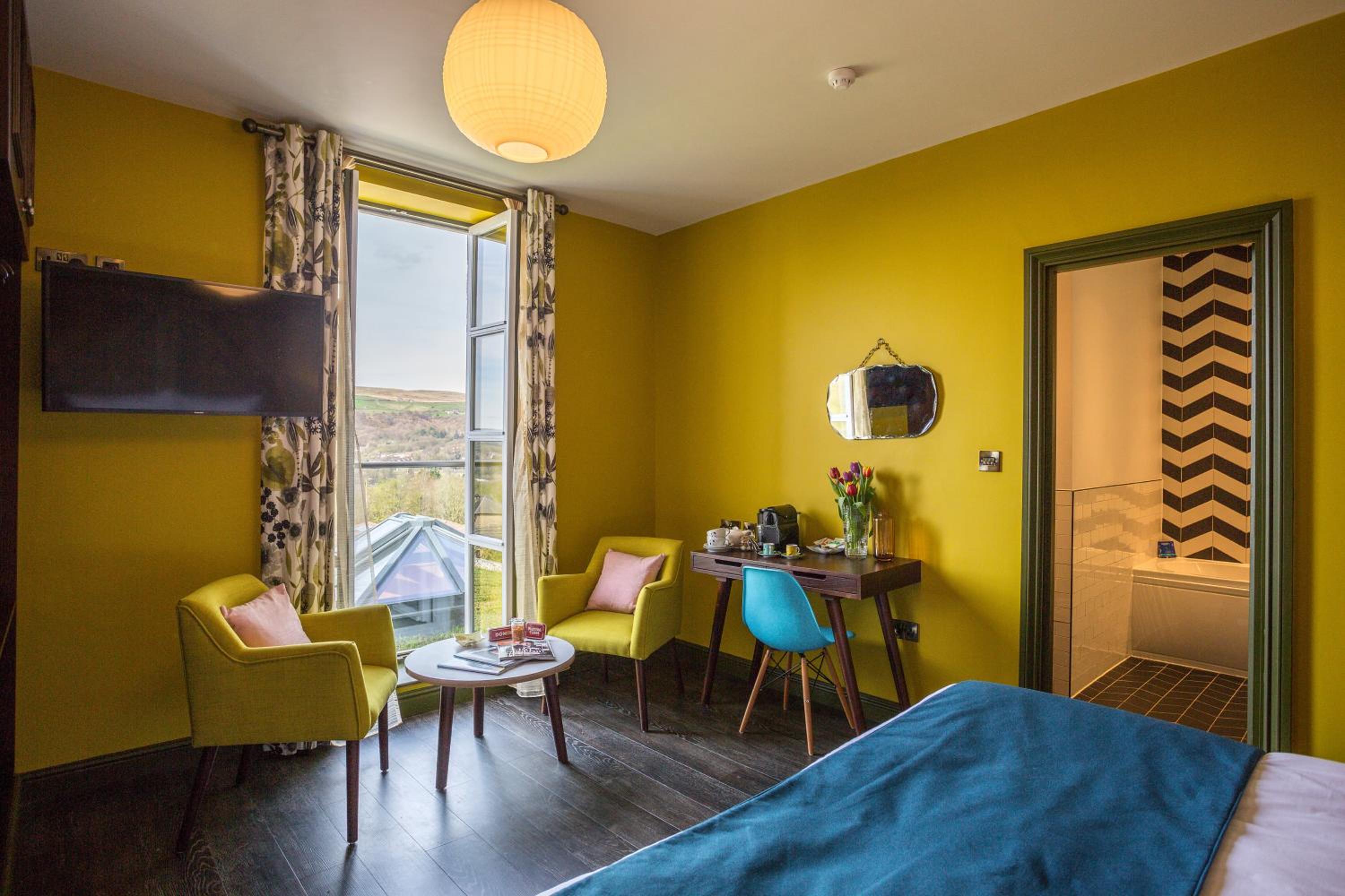 Deluxe Double or Twin Room photo 3