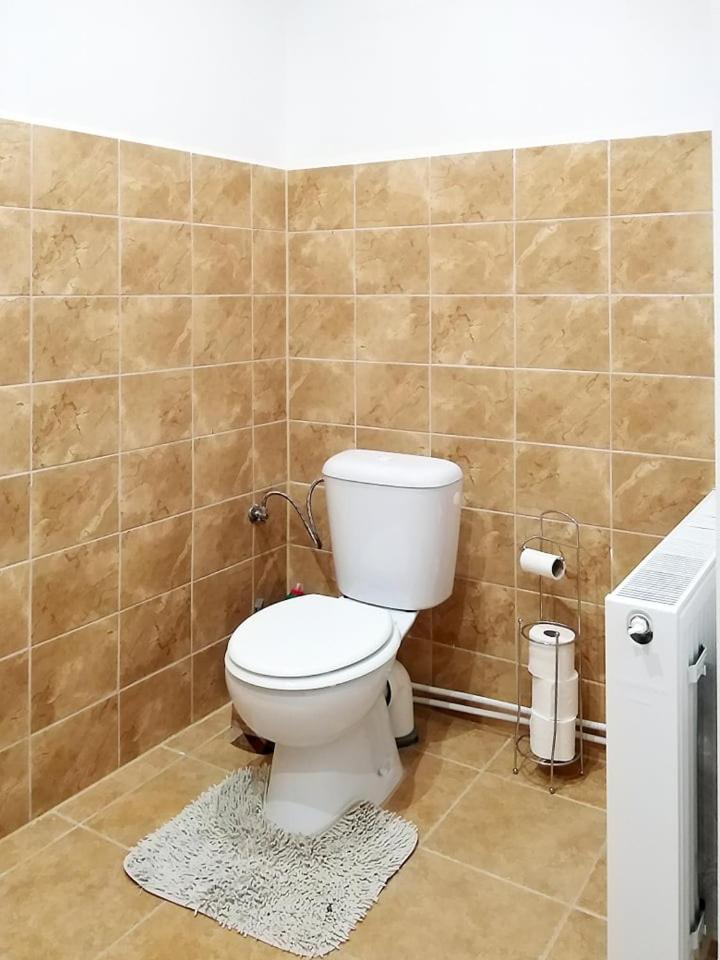 Two-Bedroom Apartment - Photo 4