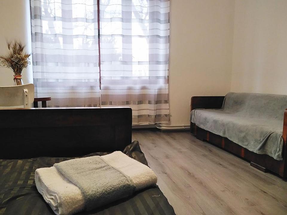 Two-Bedroom Apartment - Photo 6