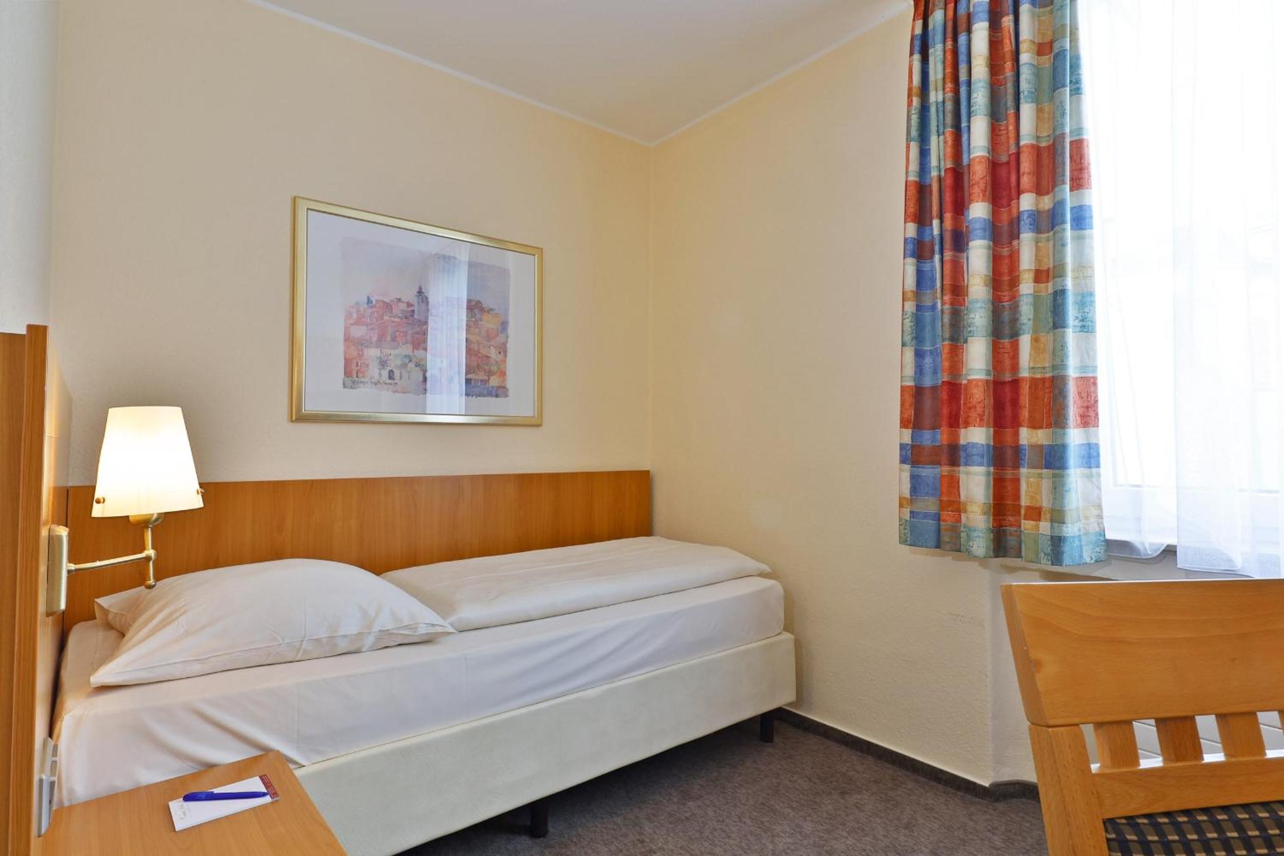 Comfort Single Room - Free City Ticket photo 2