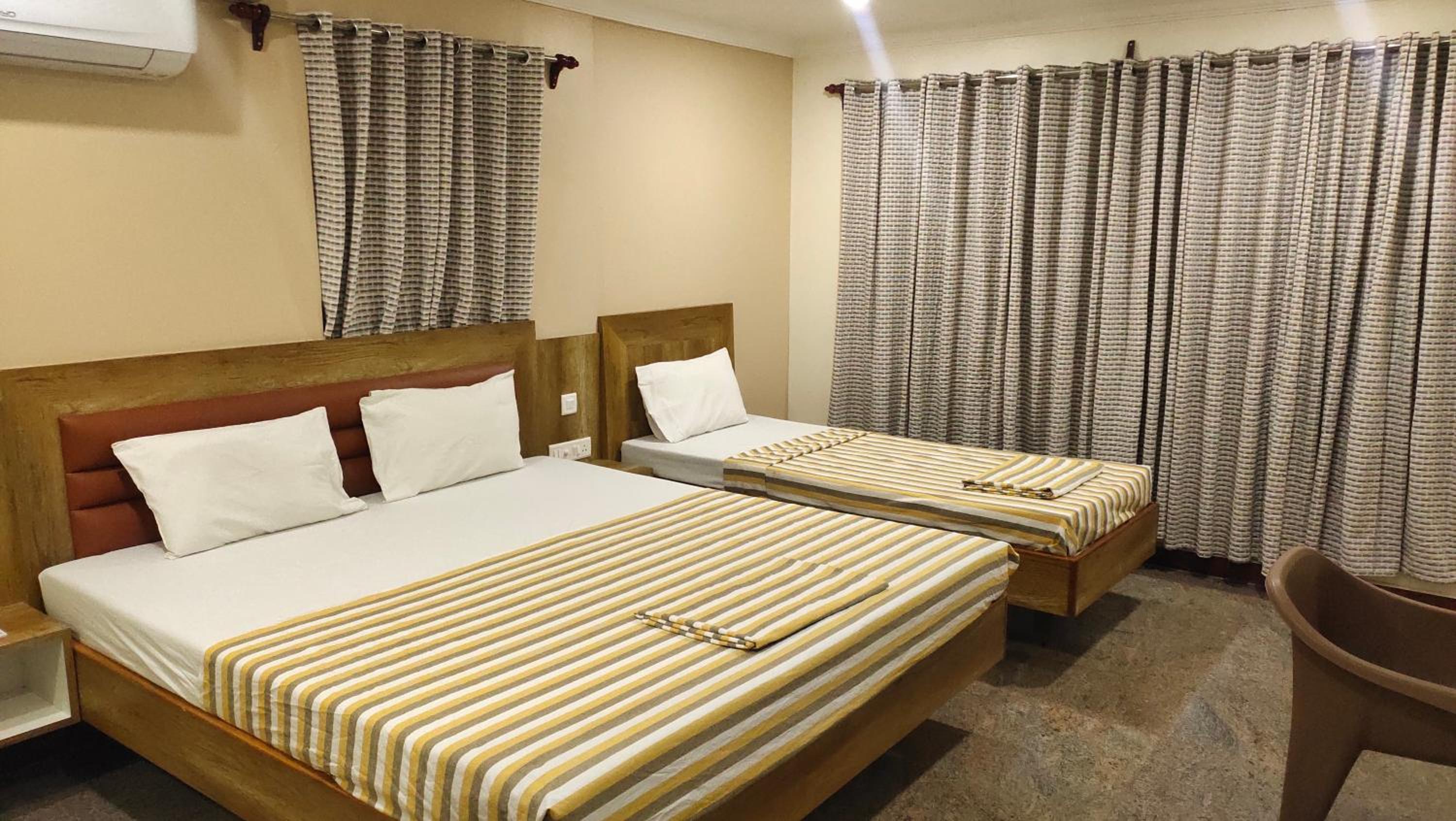 Deluxe Triple Room - Photo 10
