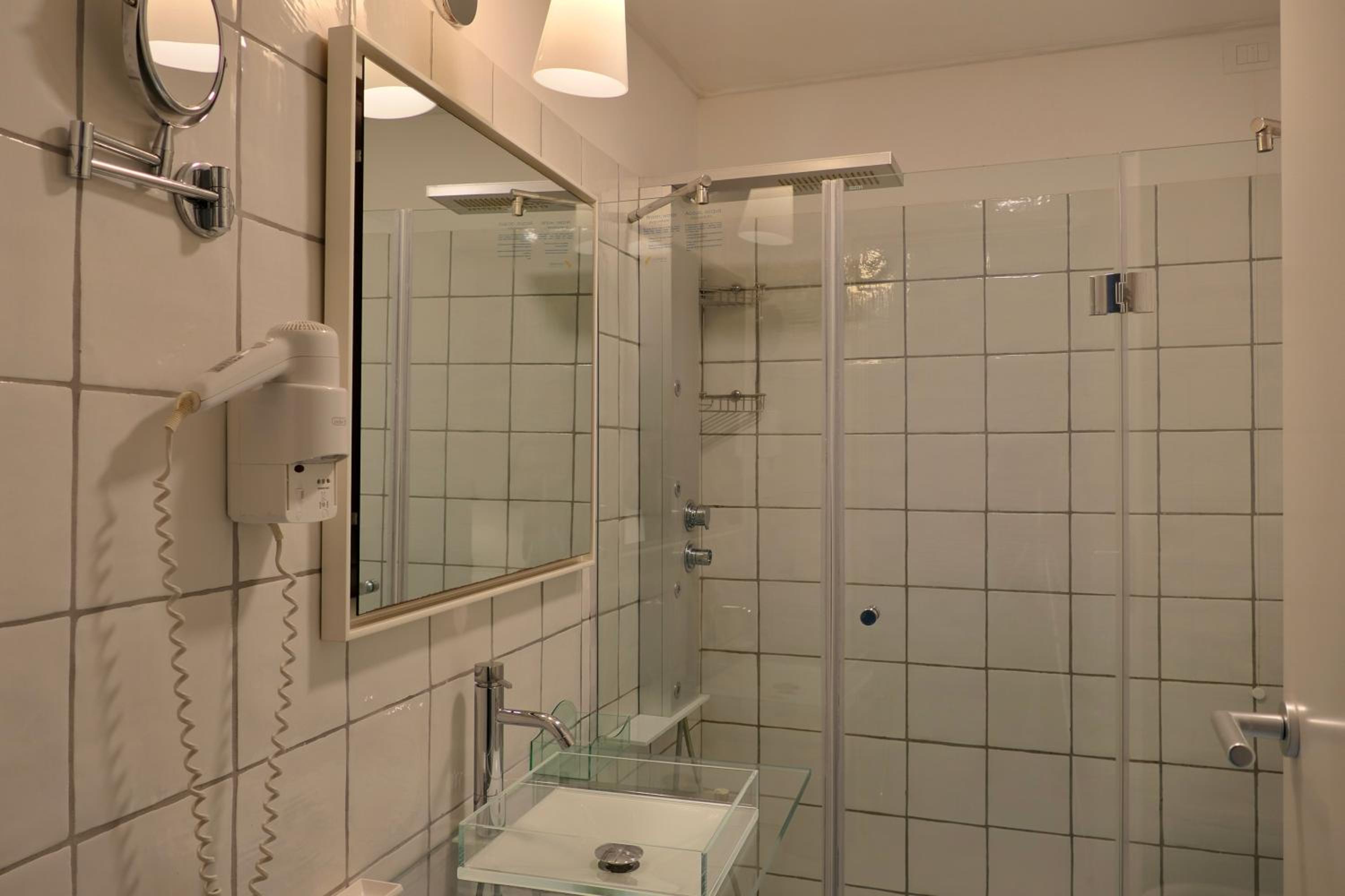 Comfort Triple Room - Photo 5