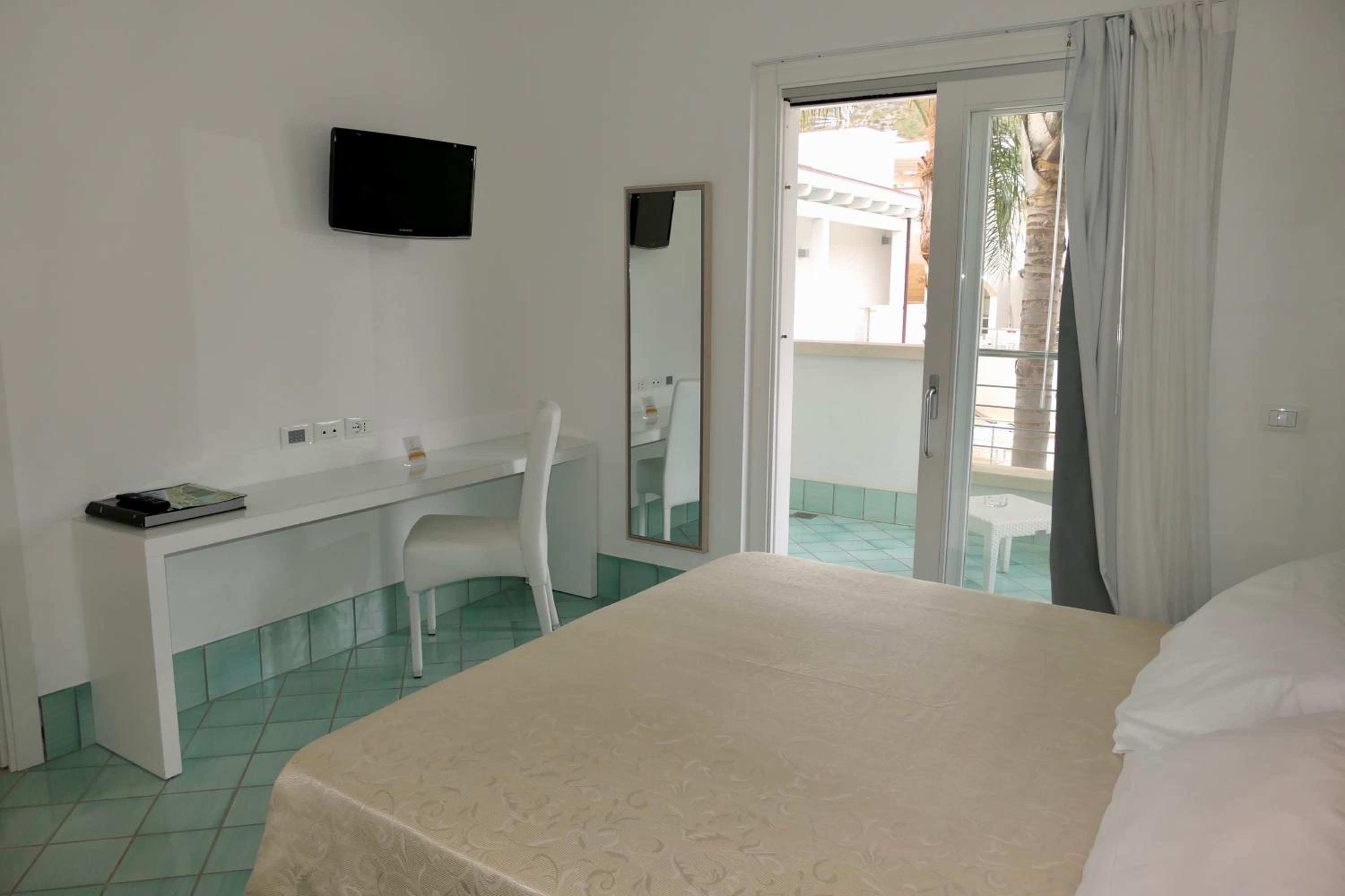 Suite - Photo 6