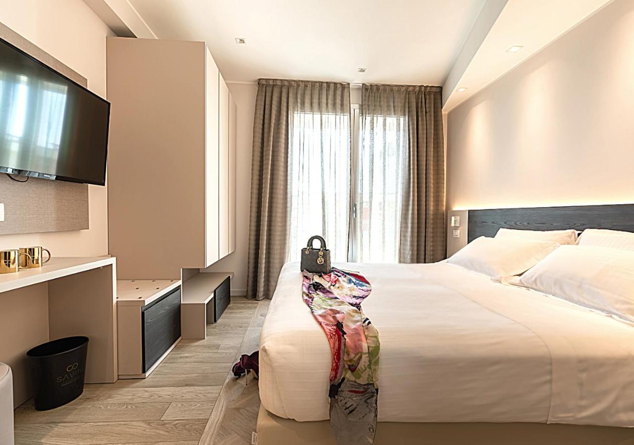 Double or Twin Room with Balcony - Photo 2