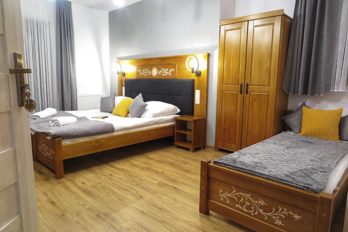 Triple Room with Private Bathroom - Photo 4