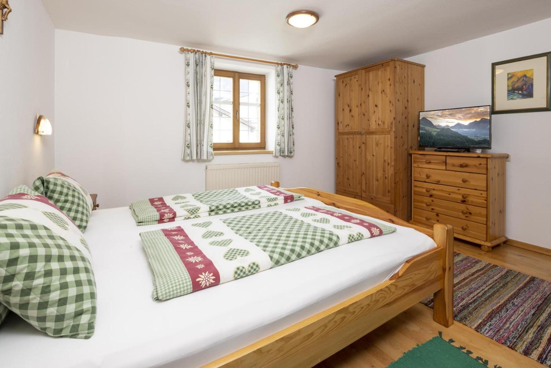Double Room with Shower