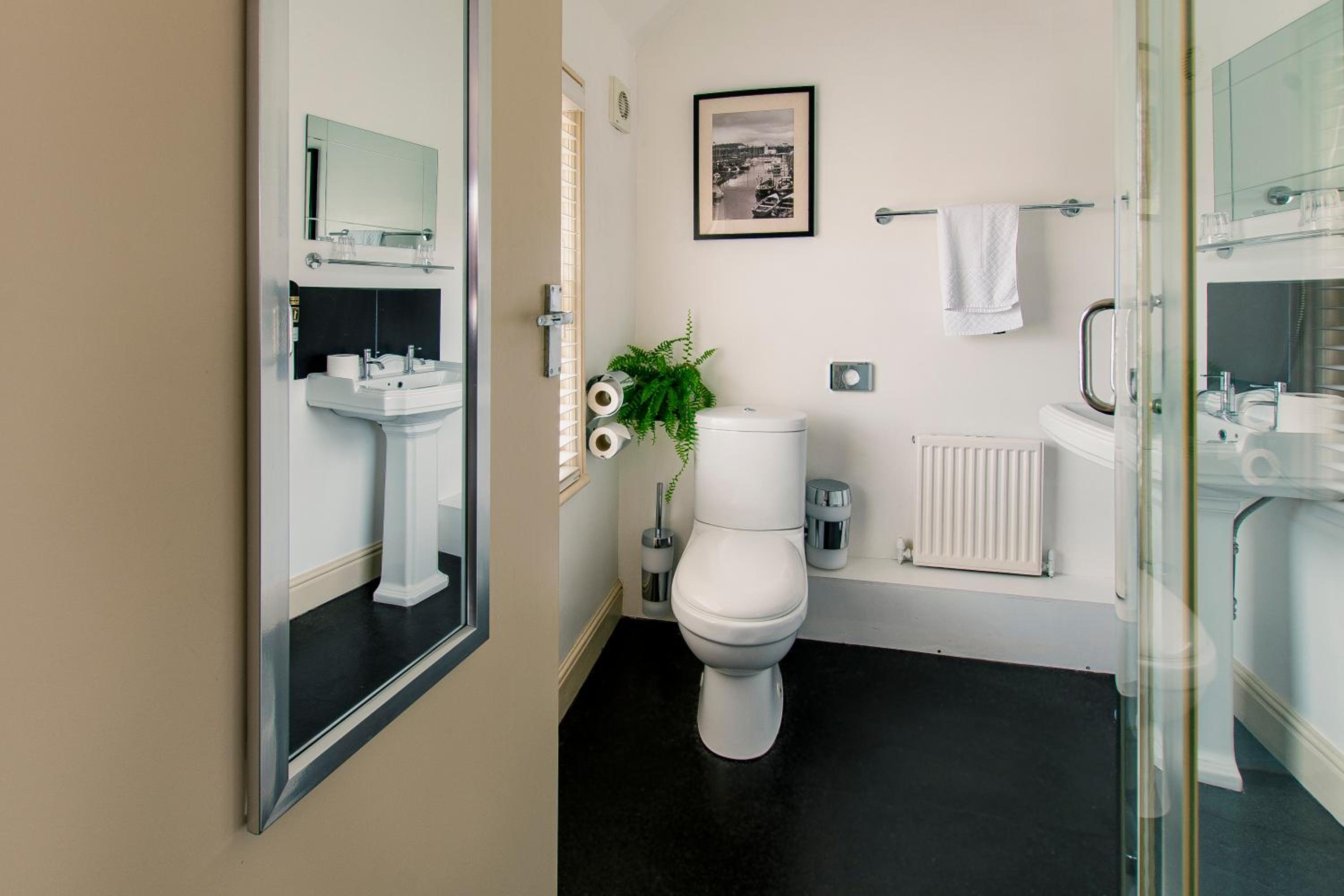 Superior Double Room - Photo 8