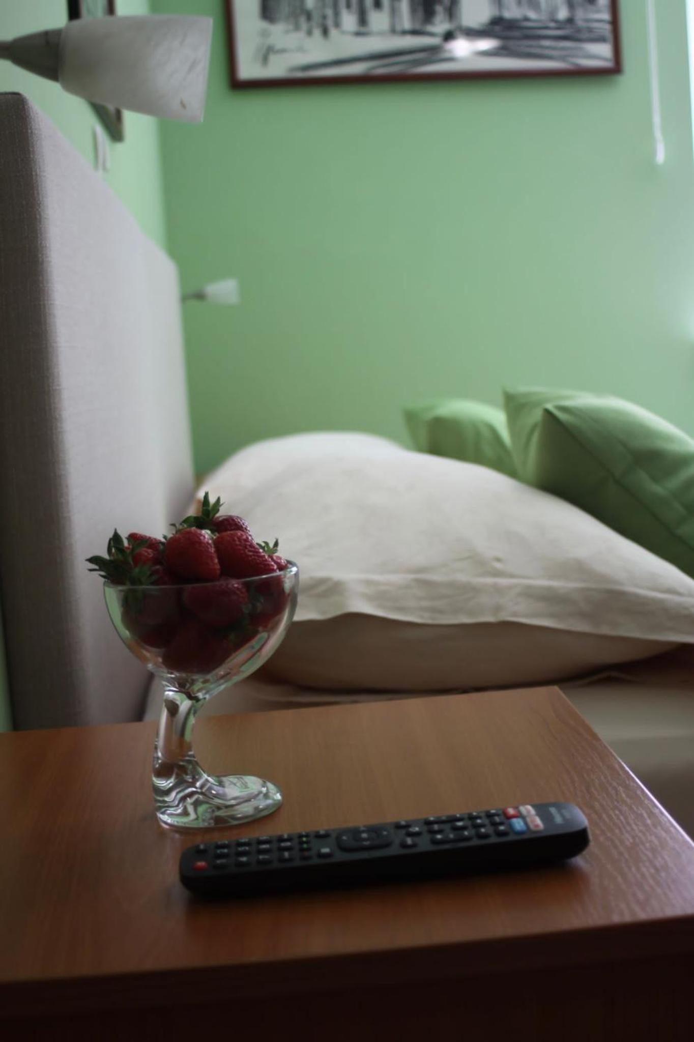 Standard Double Room - Photo 3