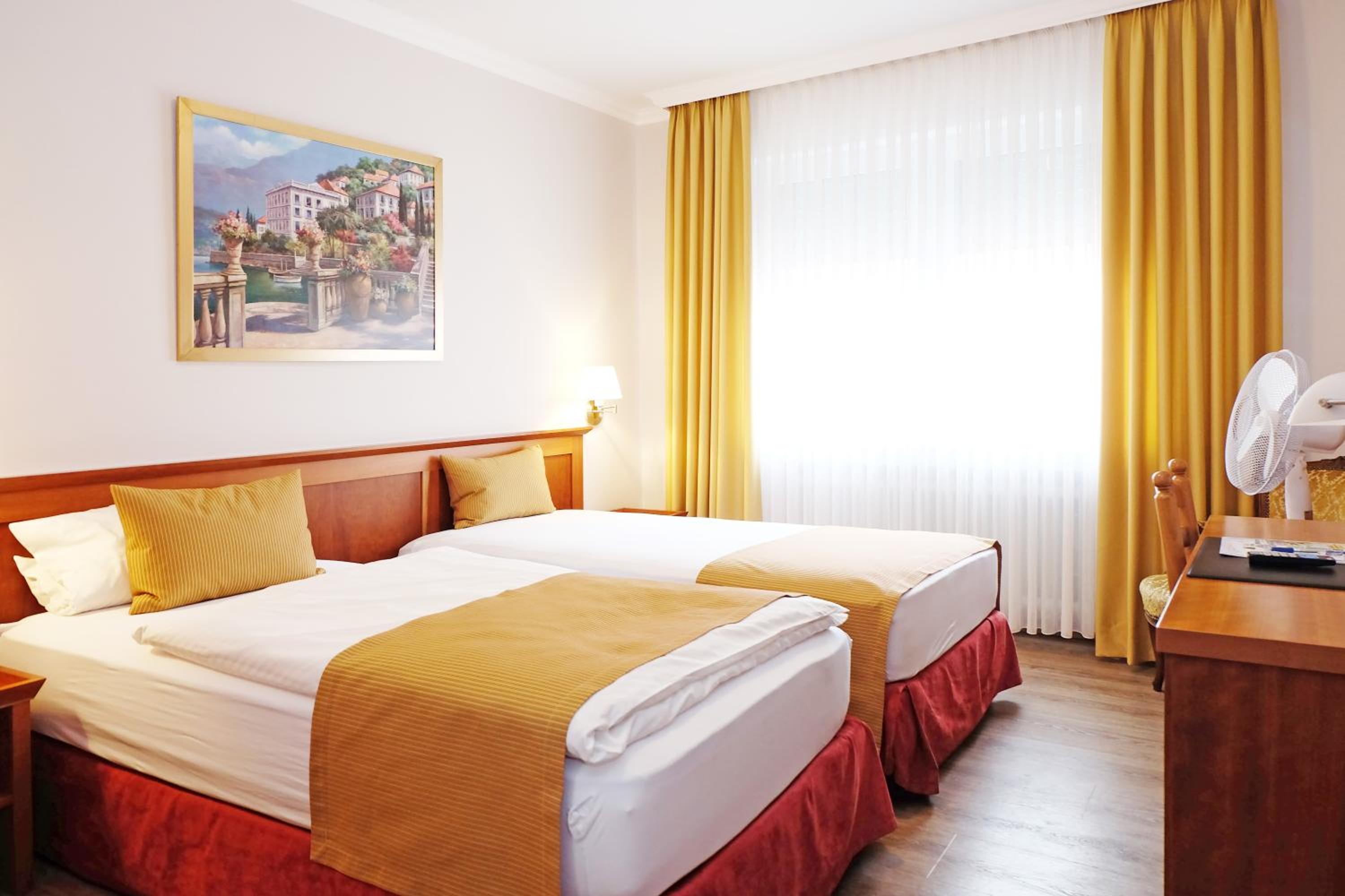Double Room - Photo 19