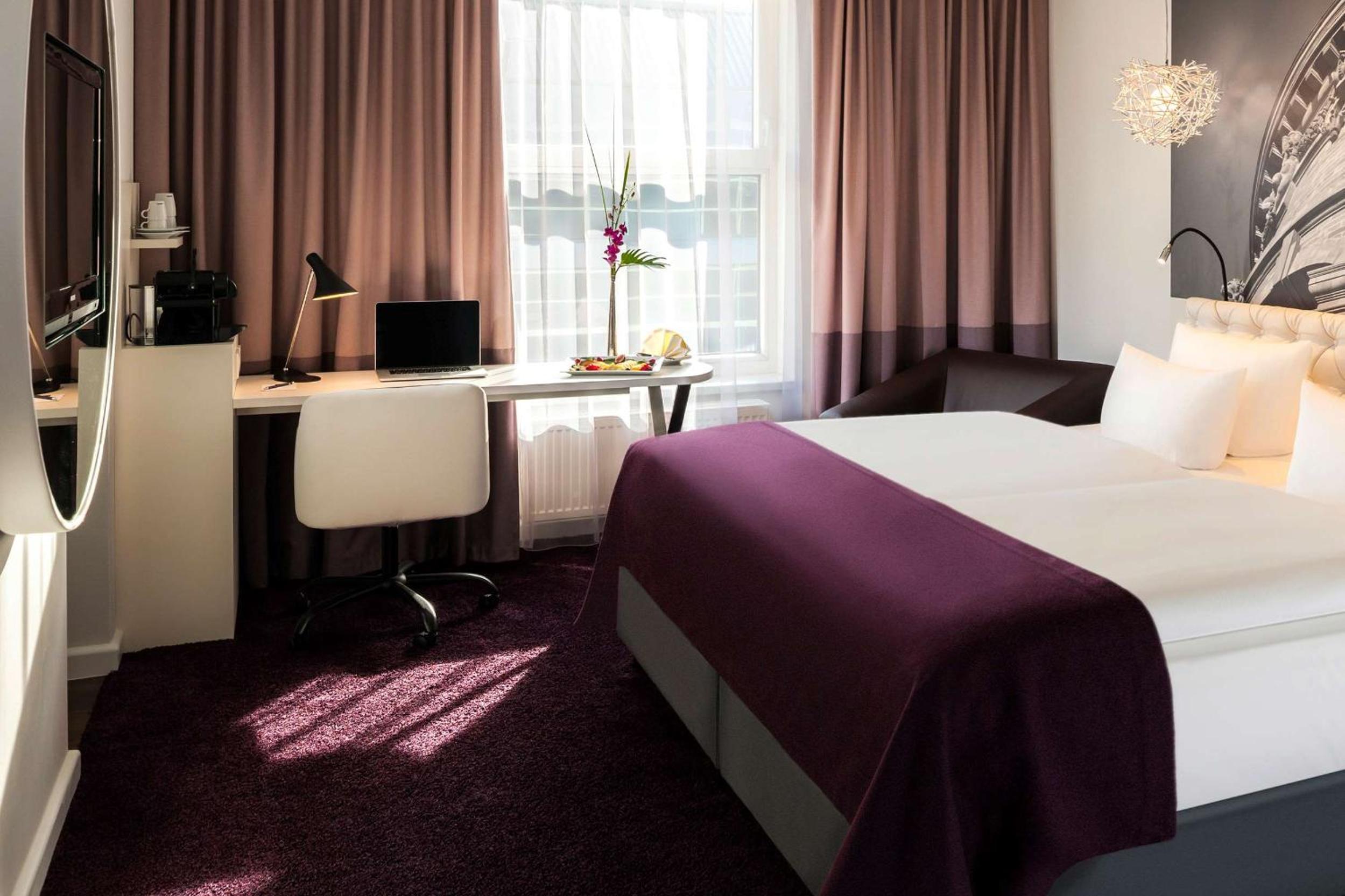 Standard Double Room - Photo 6