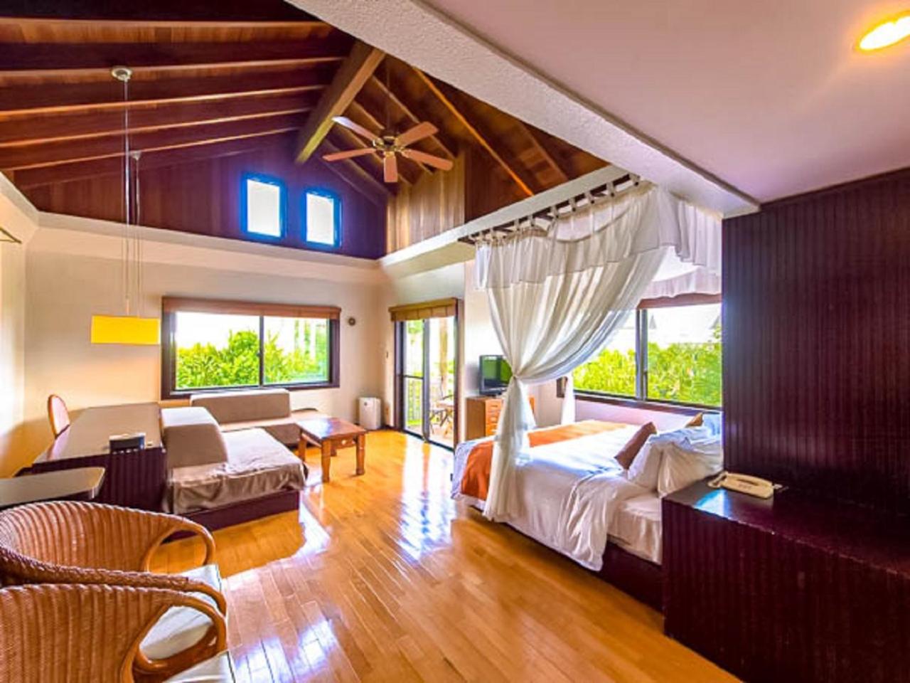 Twin Room Villa with Garden View and Terrace - Pet Friendly photo 3