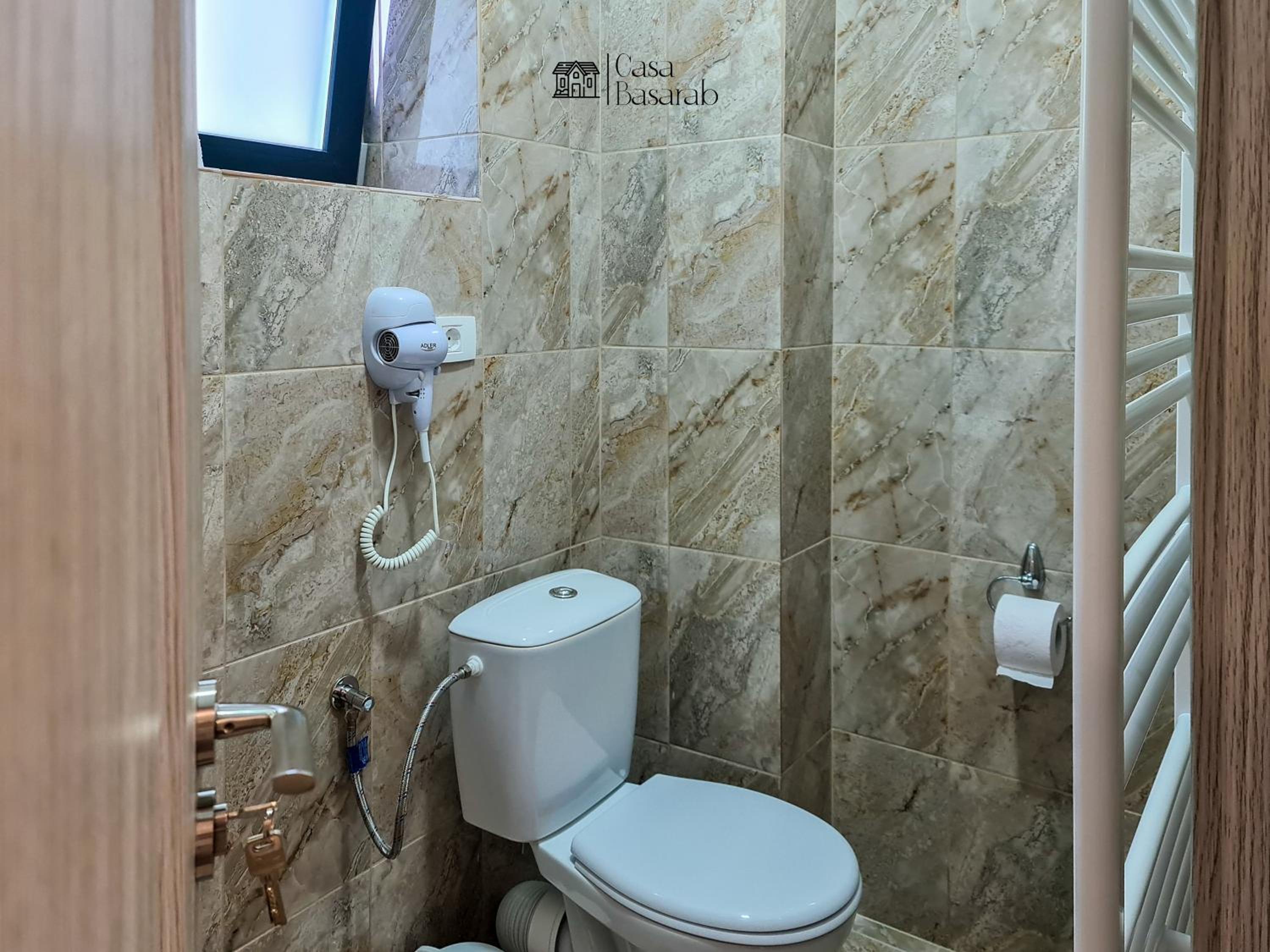 Double Room - Photo 13