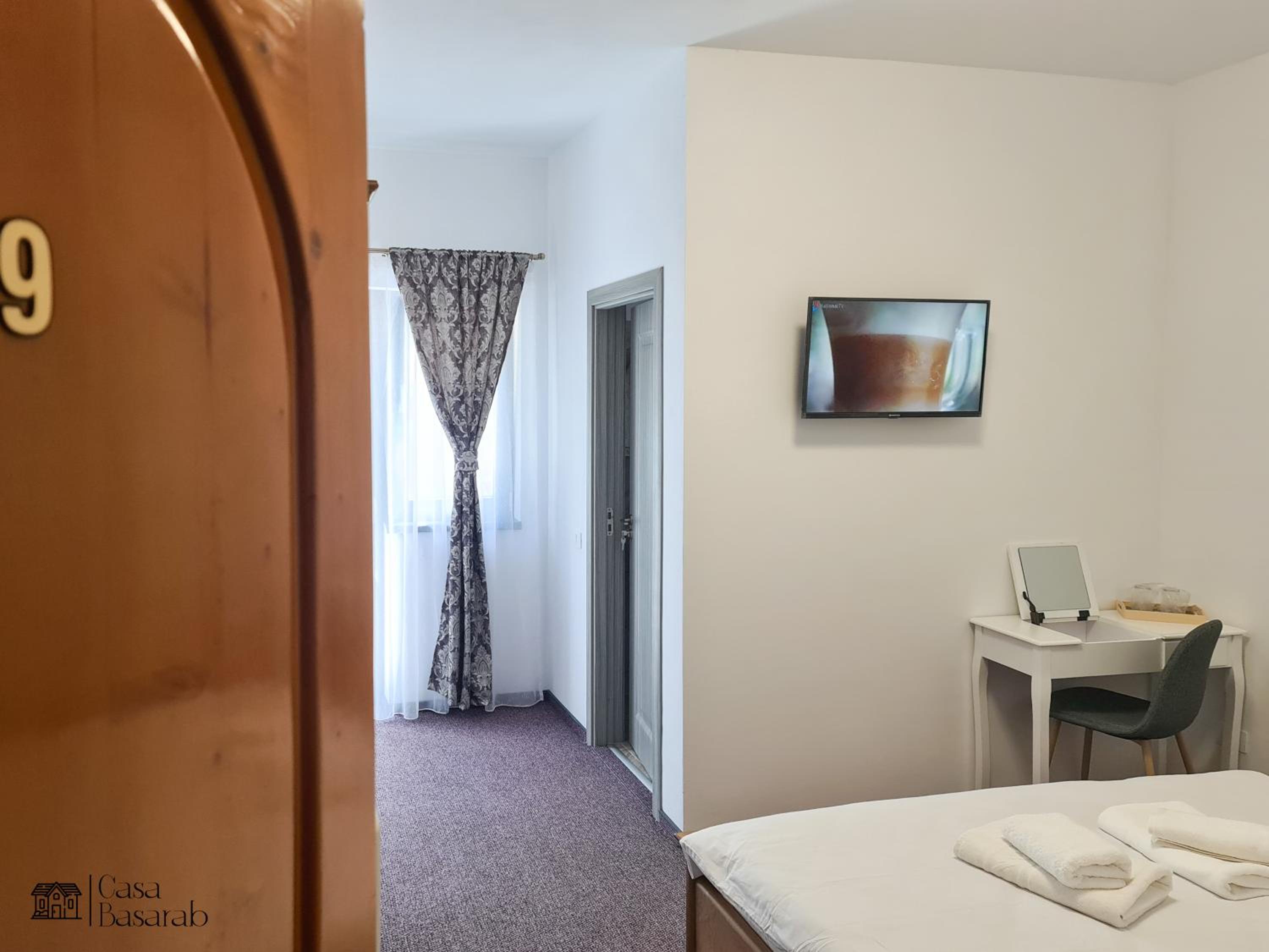 Double Room - Photo 14