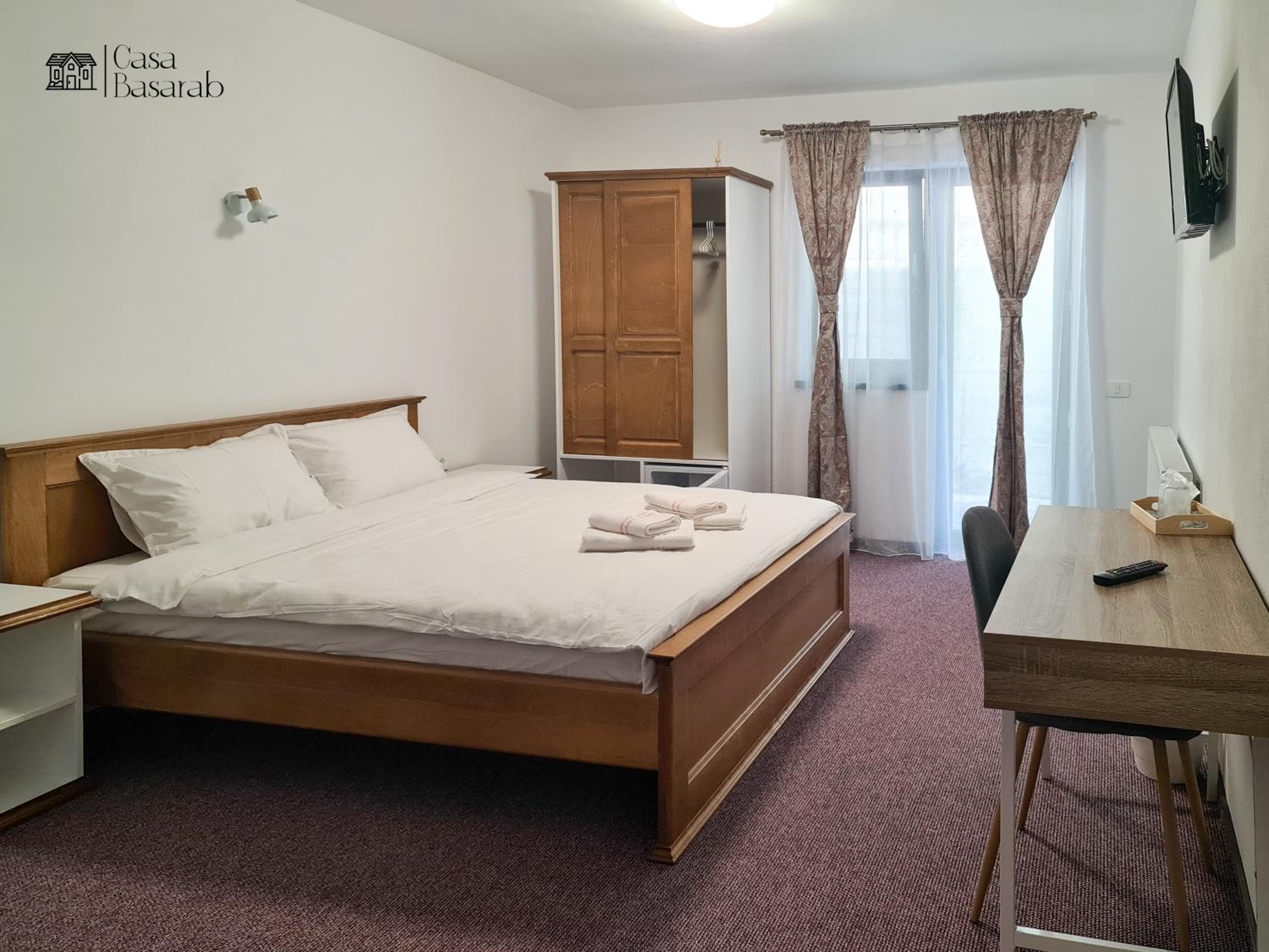 Double Room - Photo 5