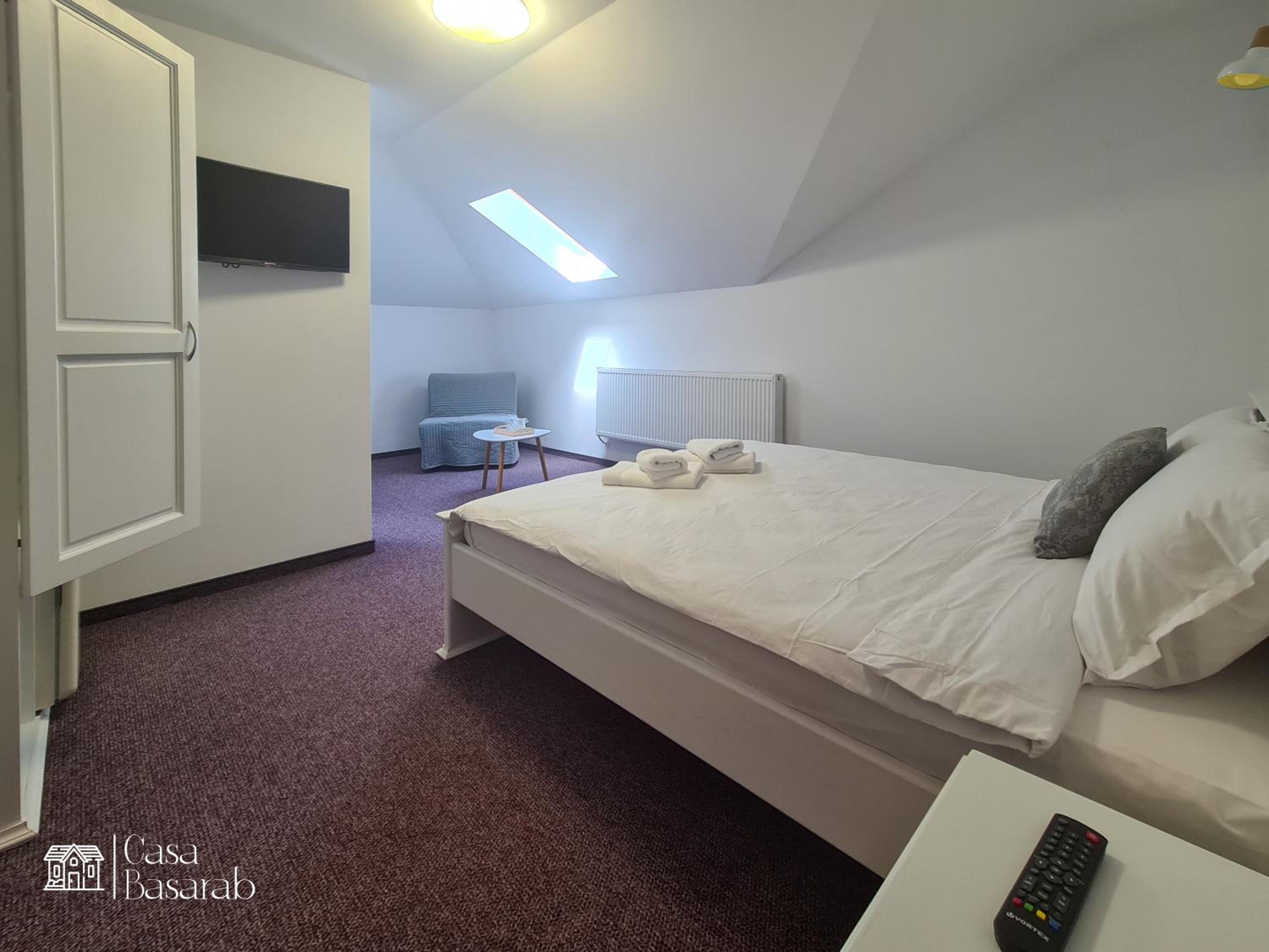 Triple Room - Photo 17