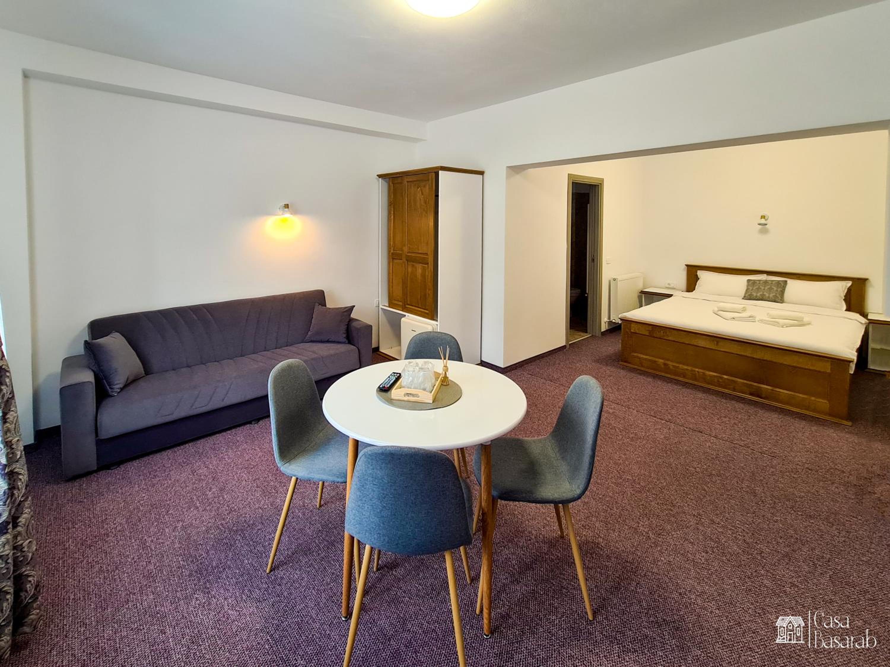 Suite - Photo 6