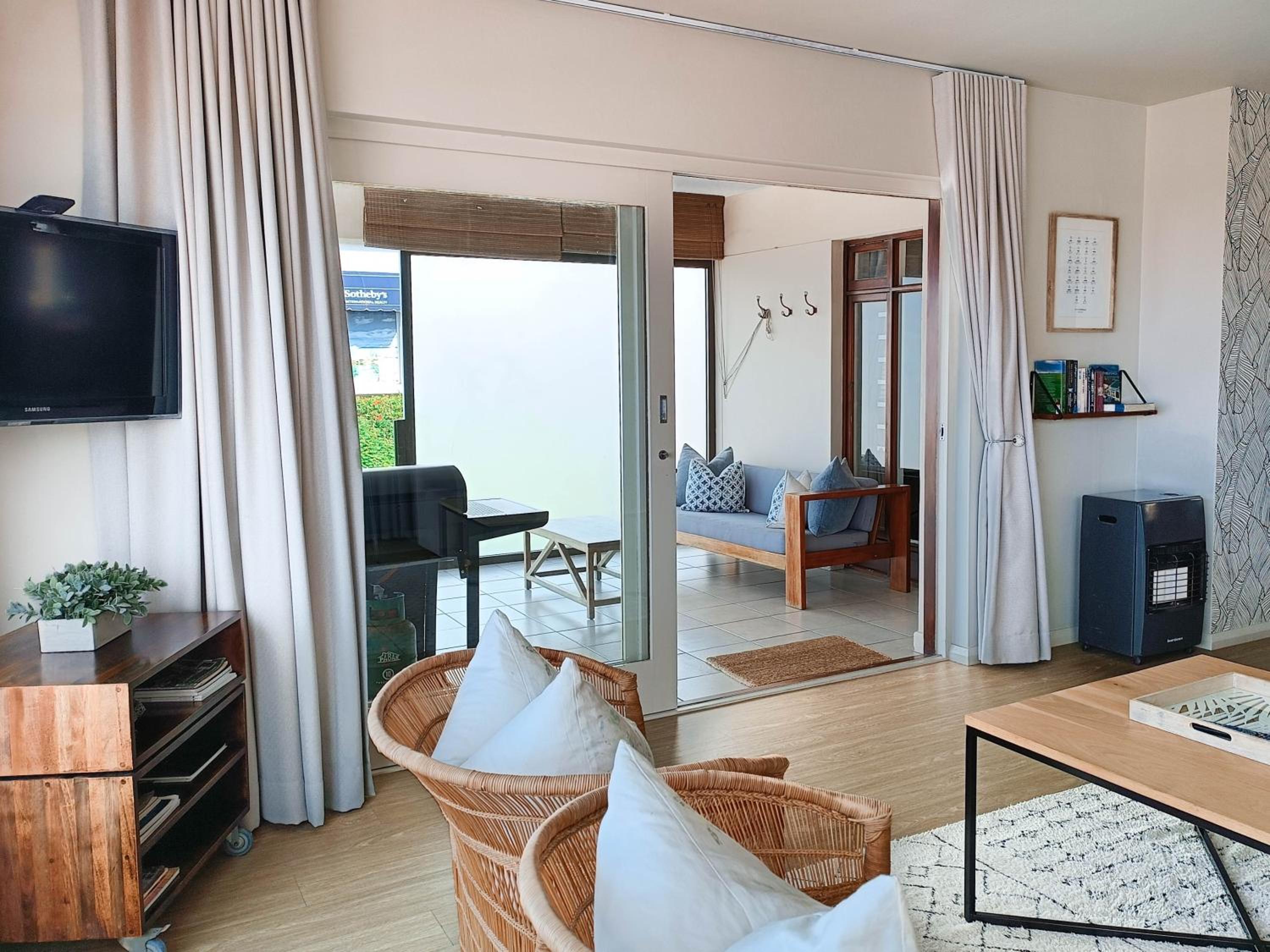 Apartment - Photo 5