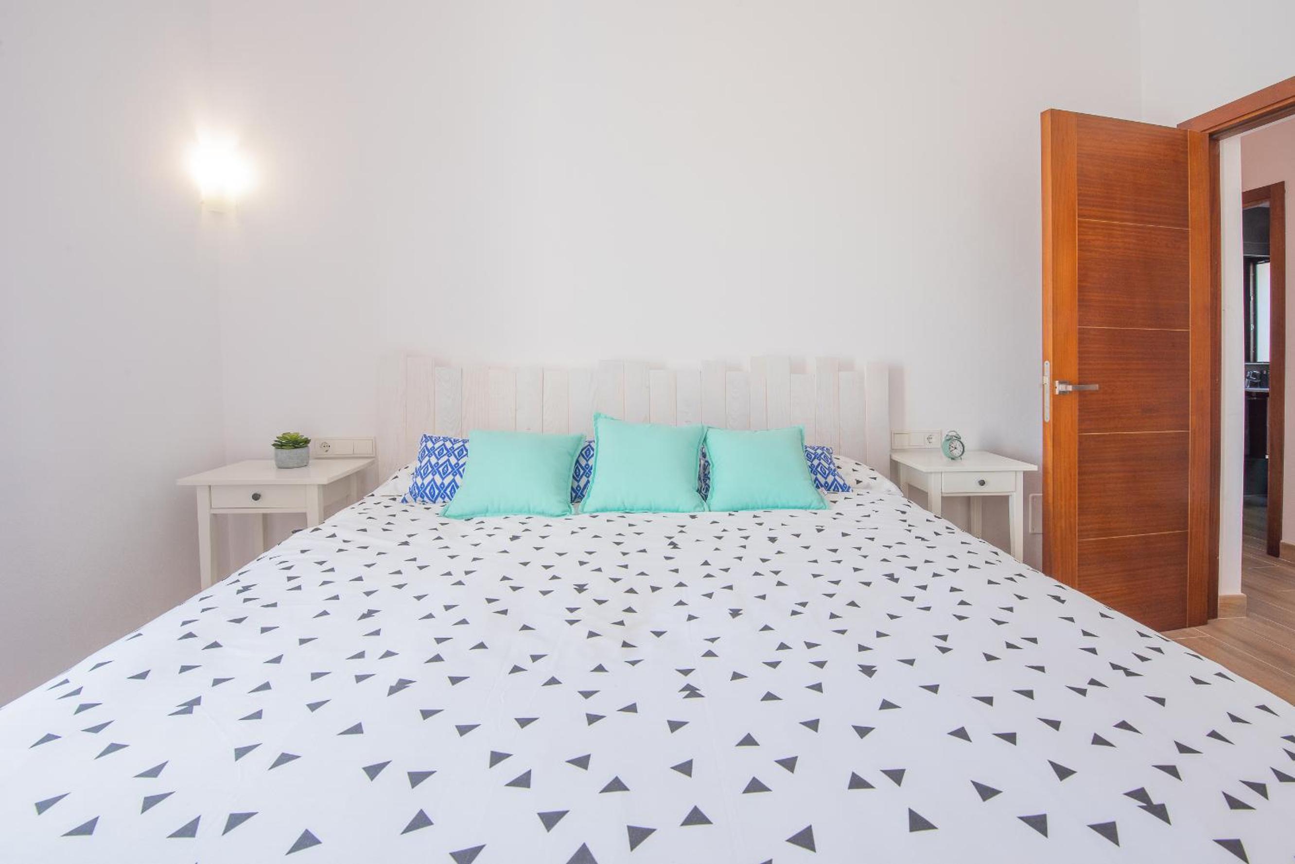 Three-Bedroom House photo 2