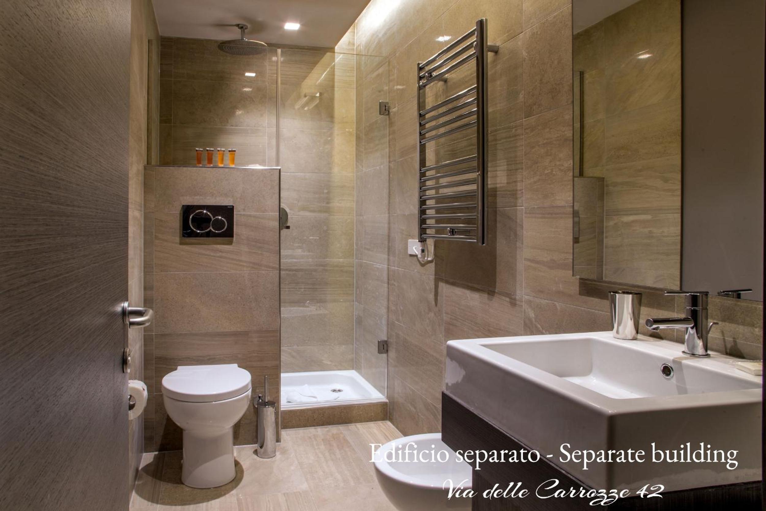 Superior Double Room - Via delle Carrozze 42
