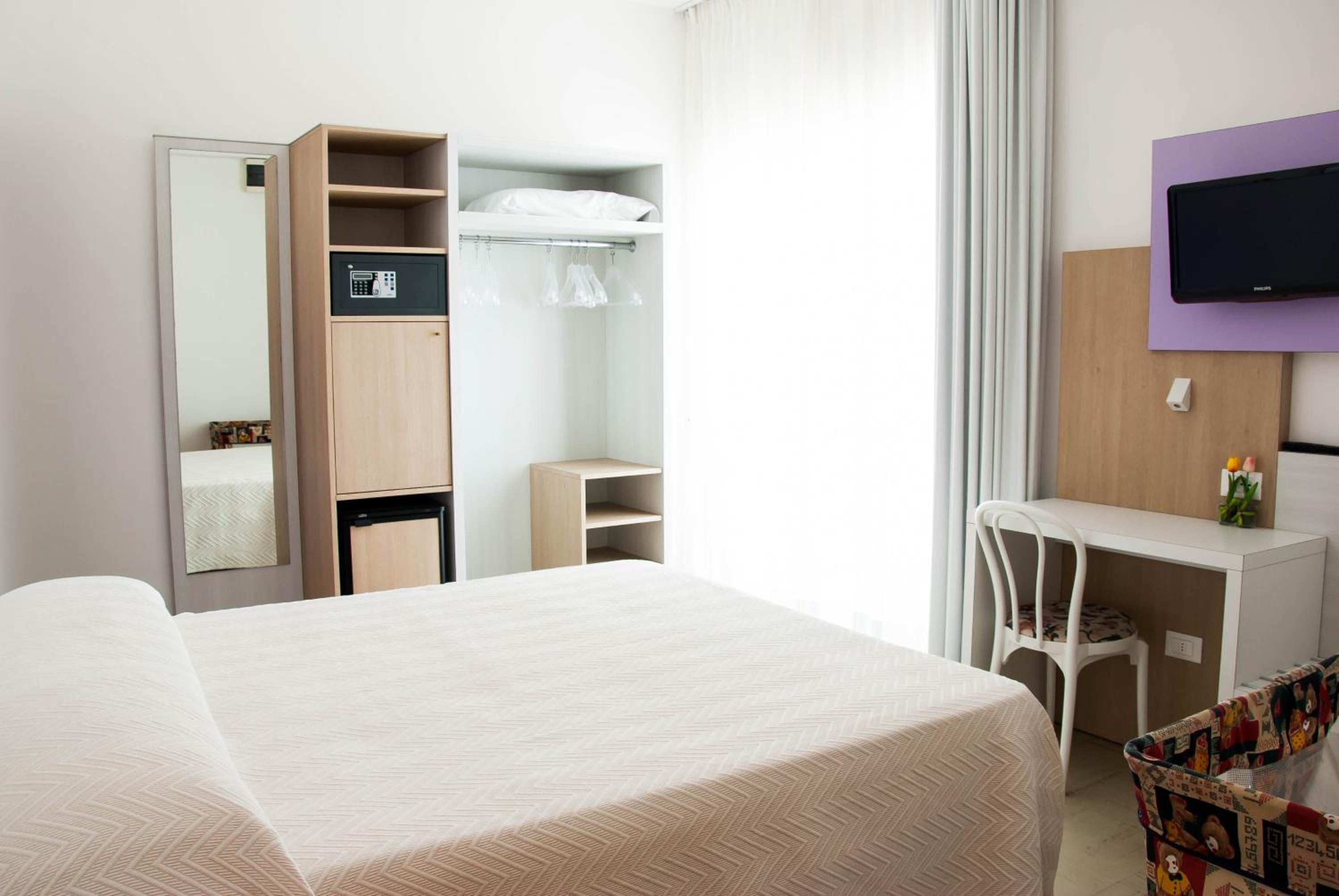 Double Room with Balcony and Sea View