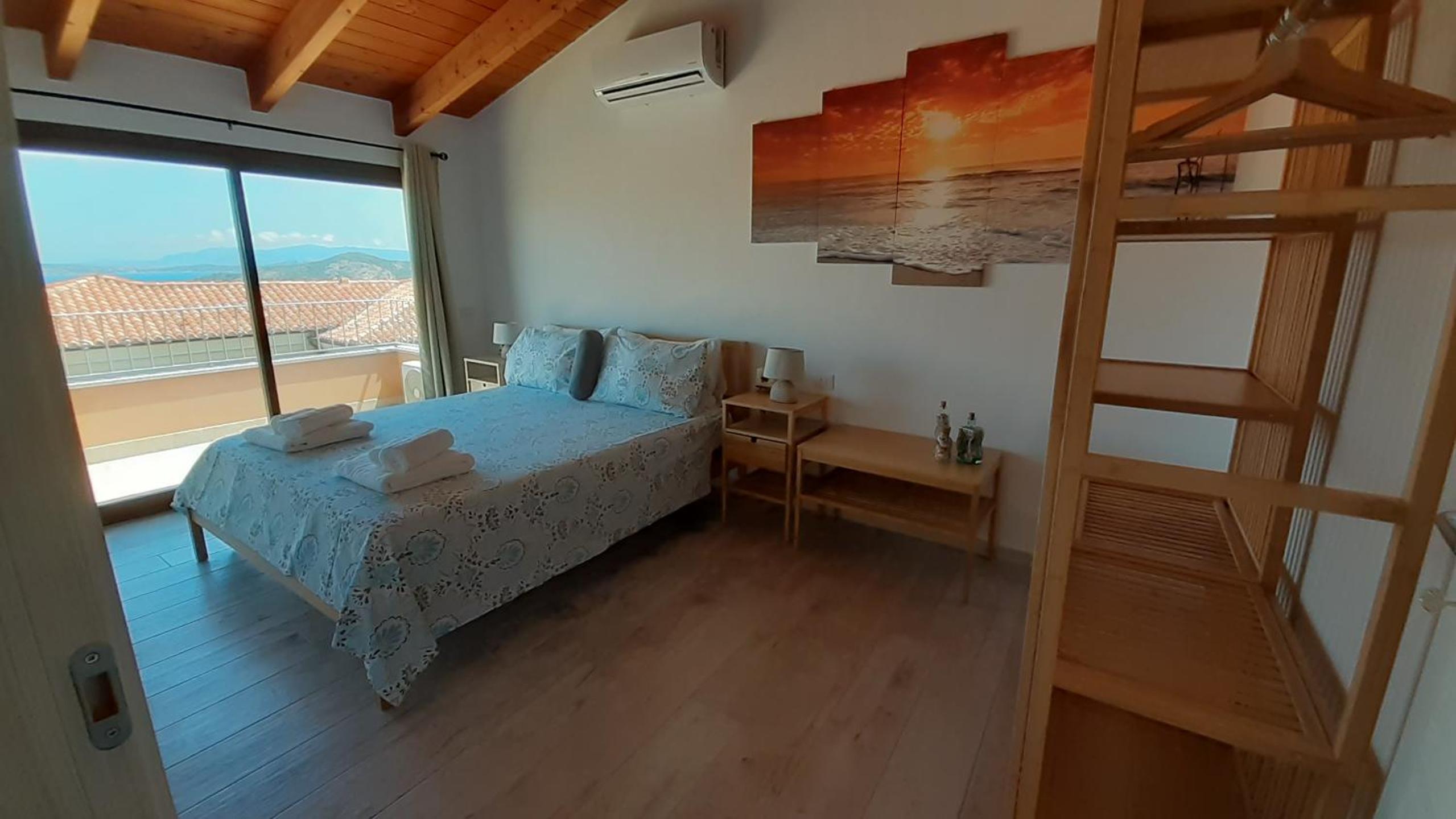 Deluxe Double Room with Balcony and Sea View
