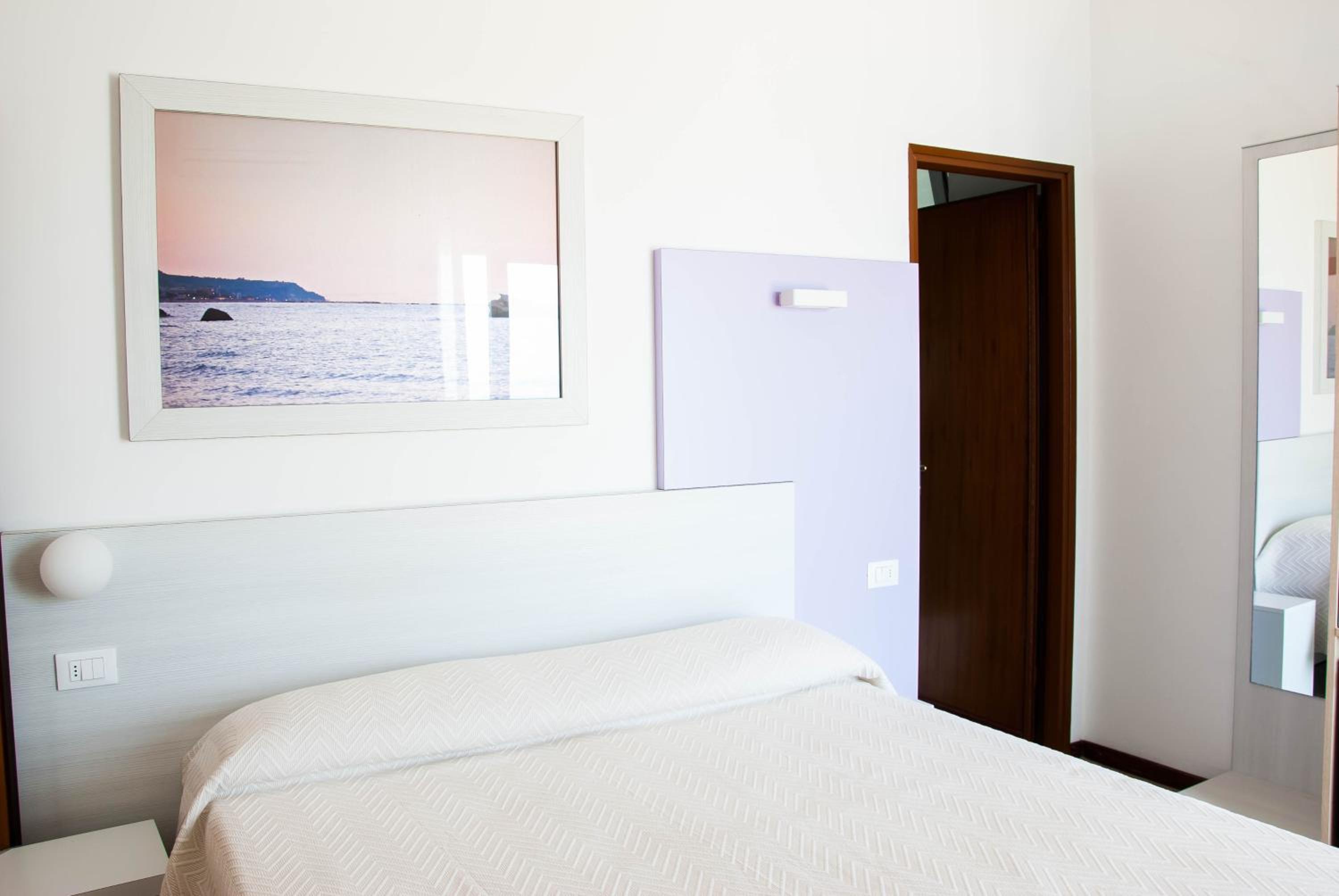 Twin Room with Balcony and Sea View