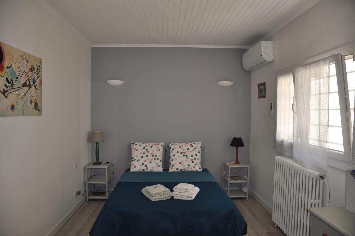 Double Room with Private Bathroom and Toilet photo 1