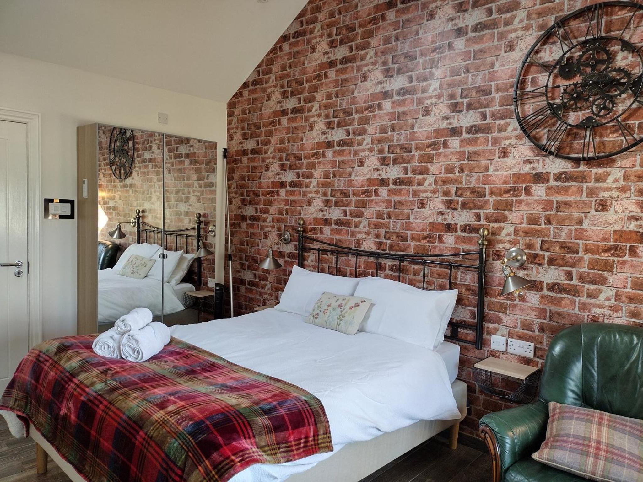 Double Room - Photo 3