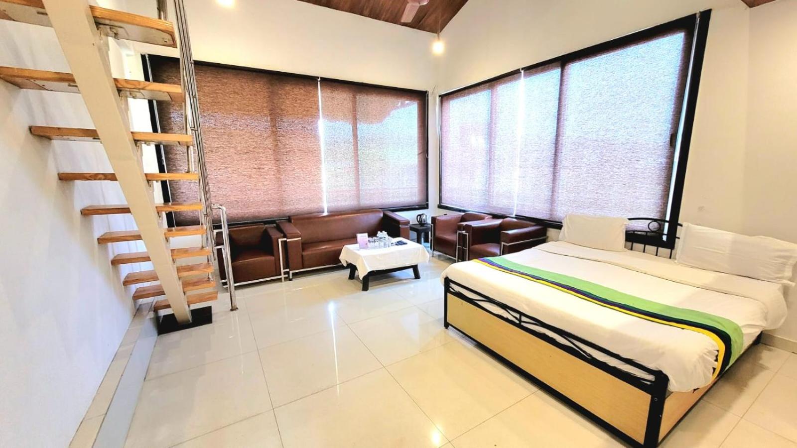 Duplex Family Room photo 1