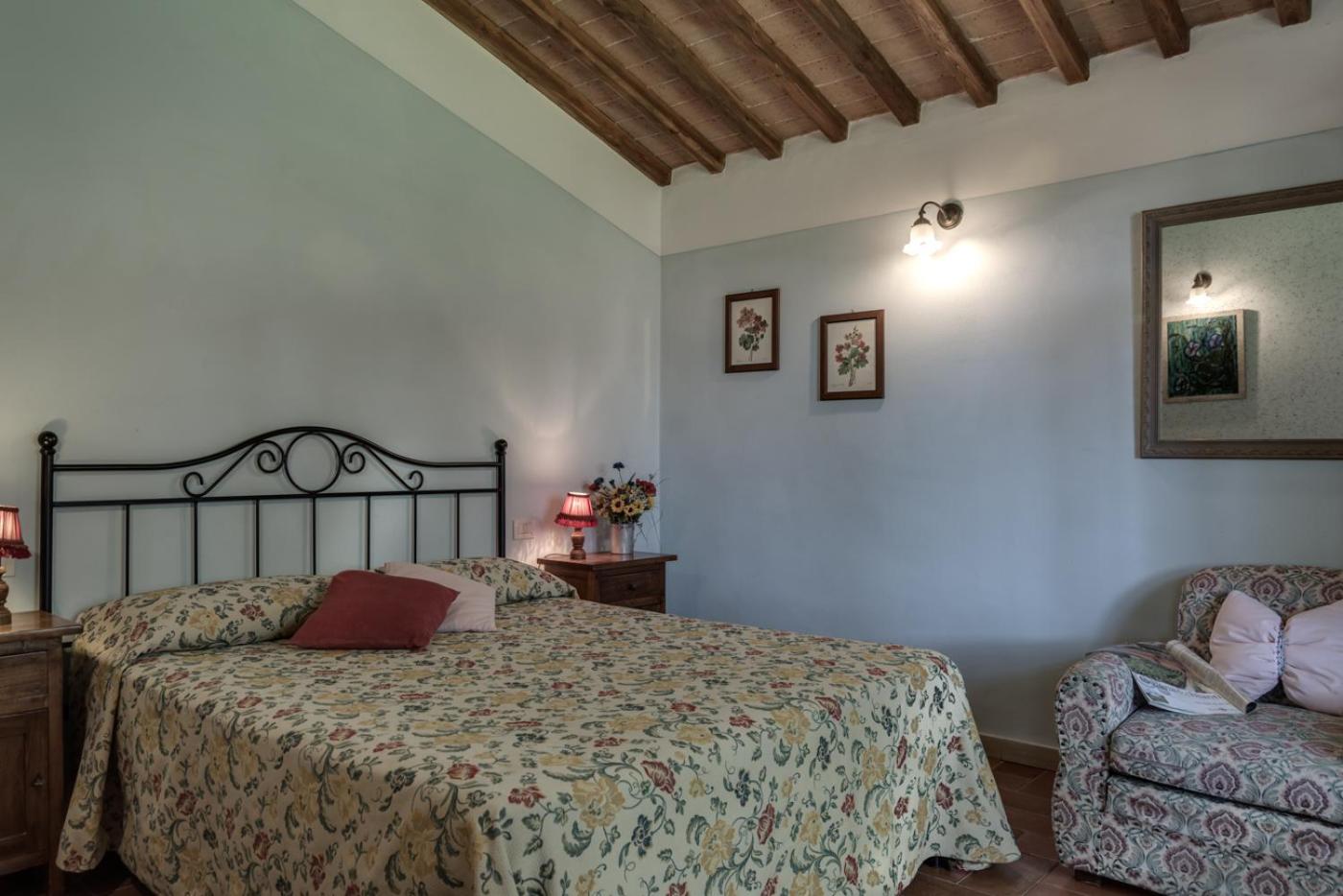 Superior Two-Bedroom Apartment (3 Adults + 2 Children)