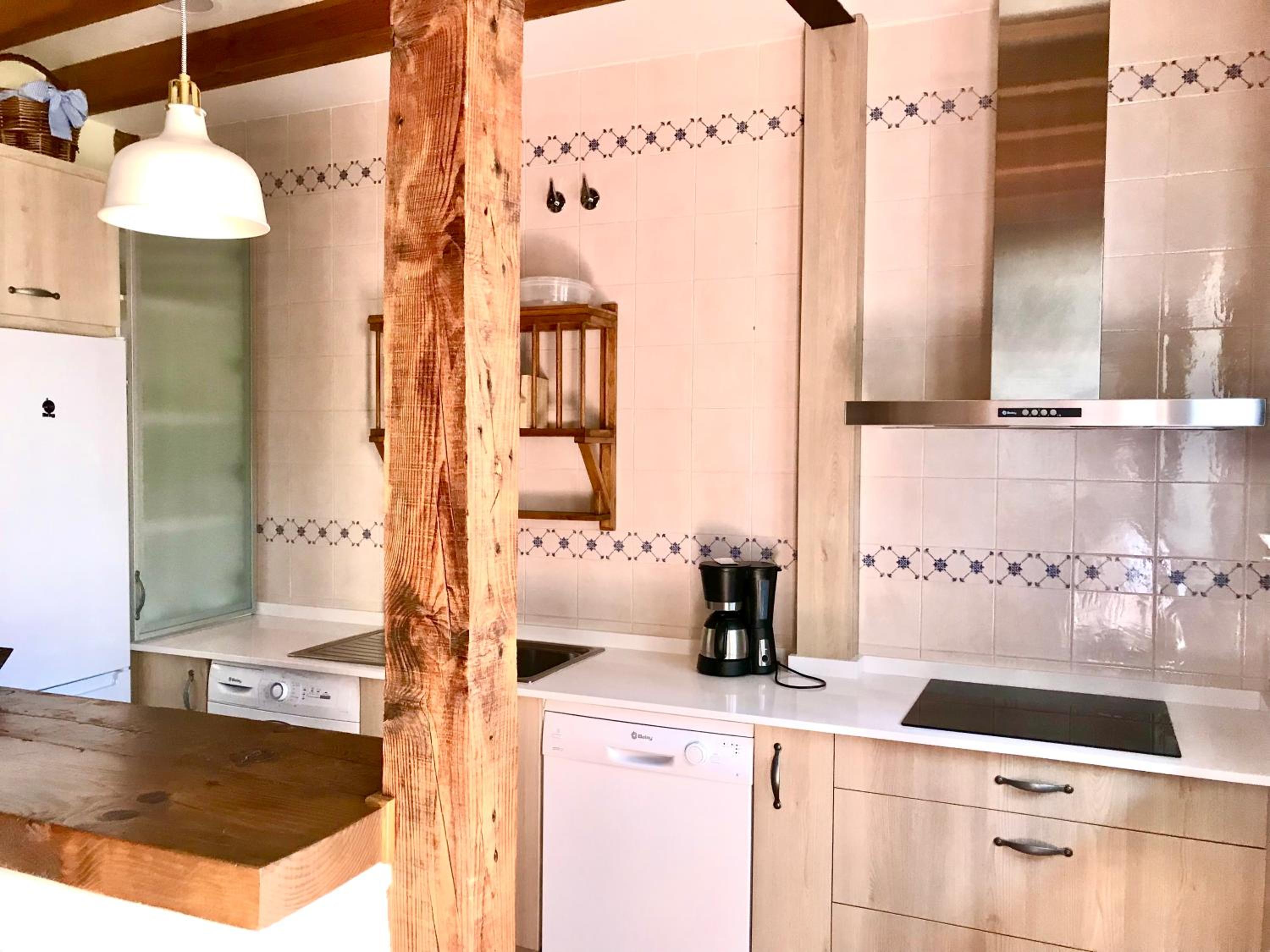 3 Bedroom House - Photo 13