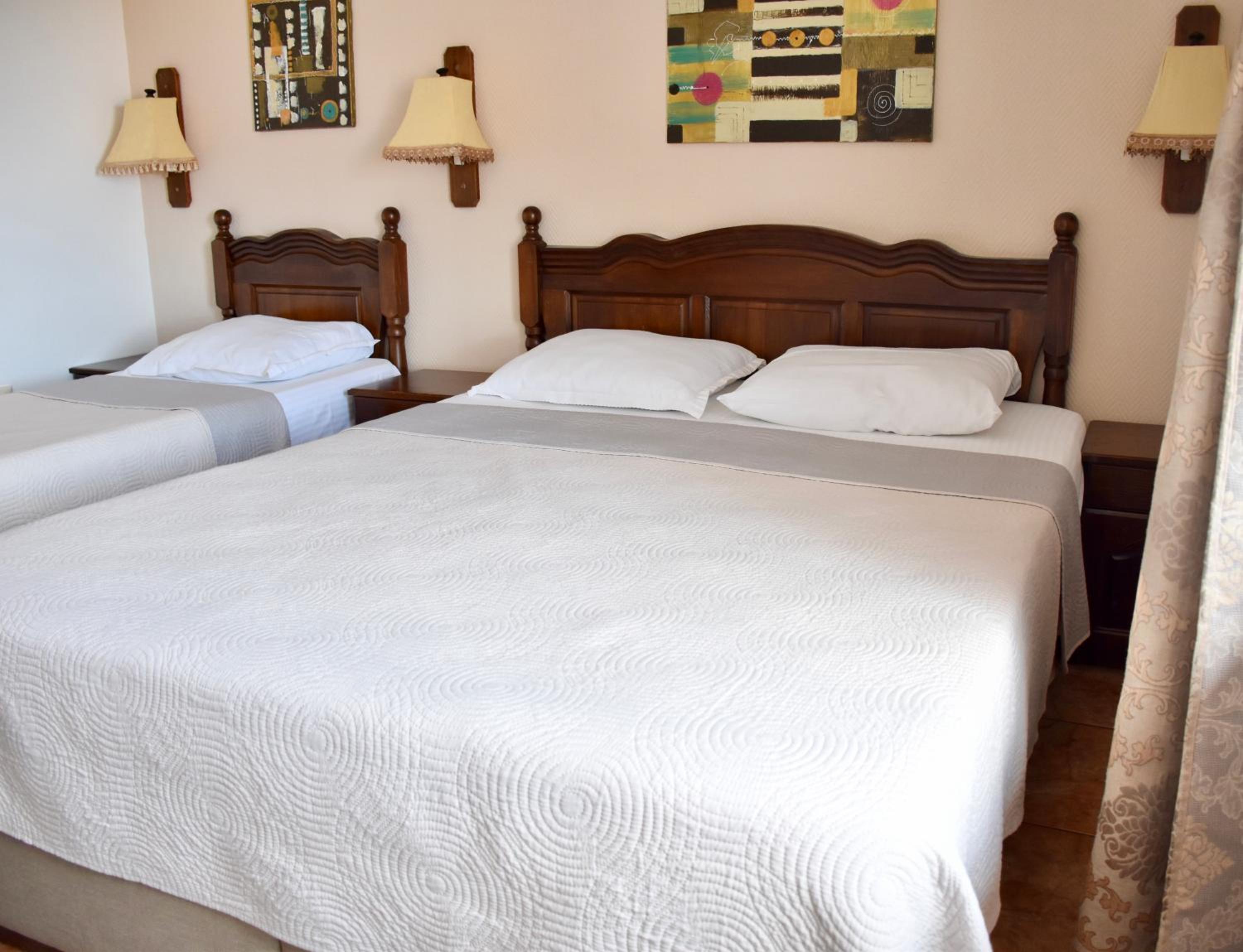 Three-Bedroom Apartment with Balcony and Sea View - Mansard