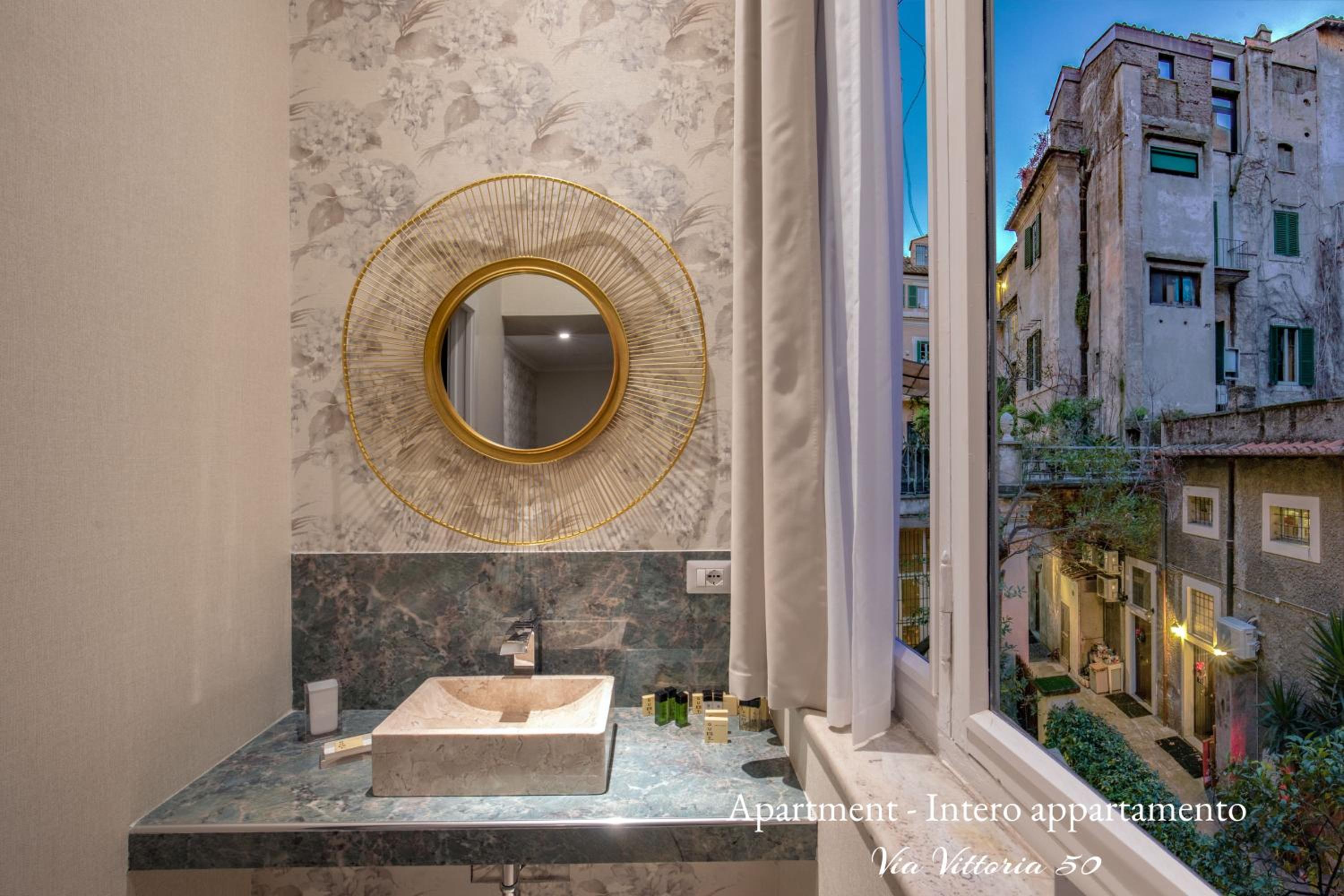Superior Apartment - Via Vittoria 50