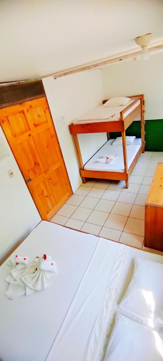 Economy Triple Room with Shared Bathroom photo 1
