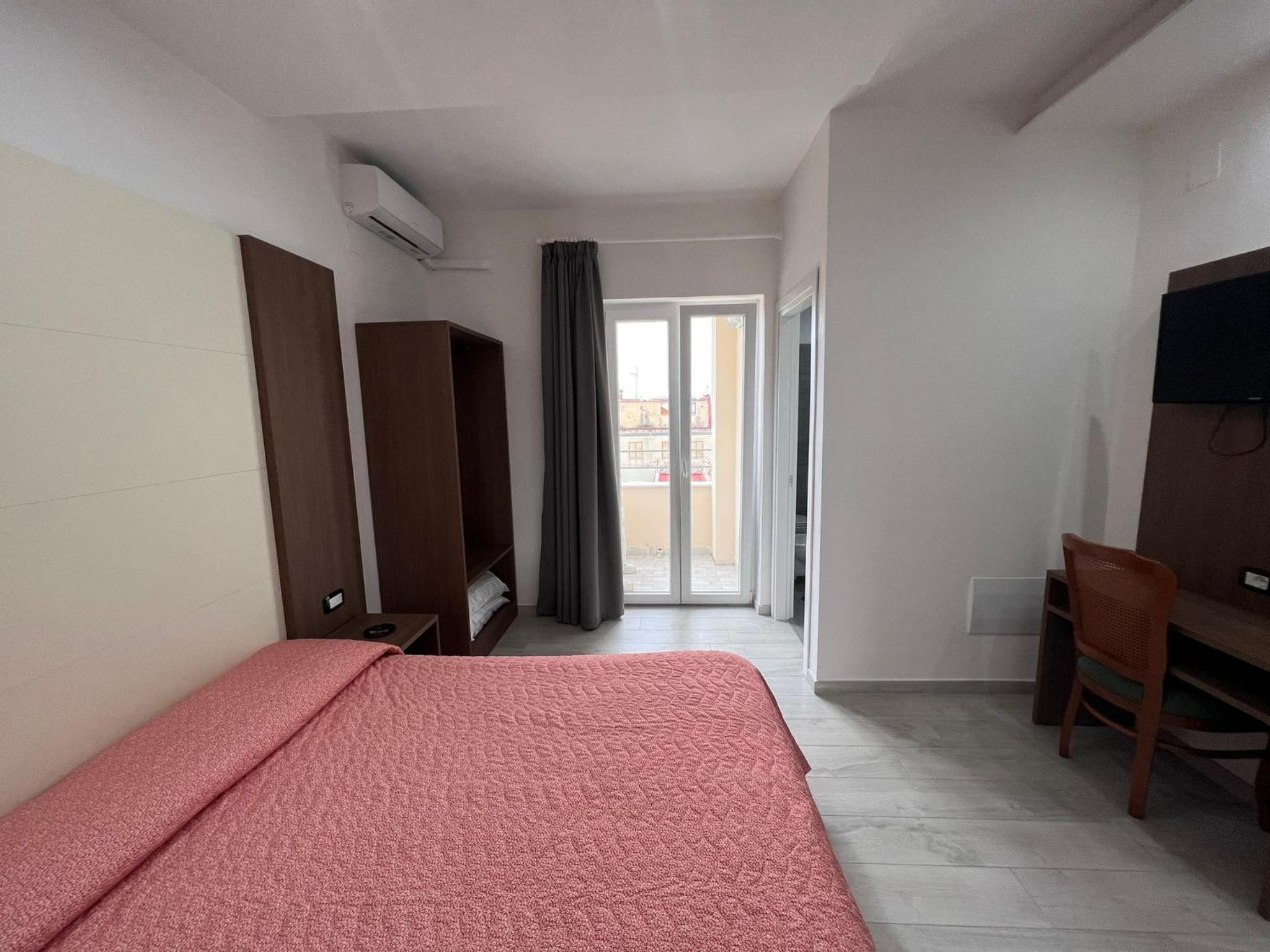 Superior Double Room - Photo 7